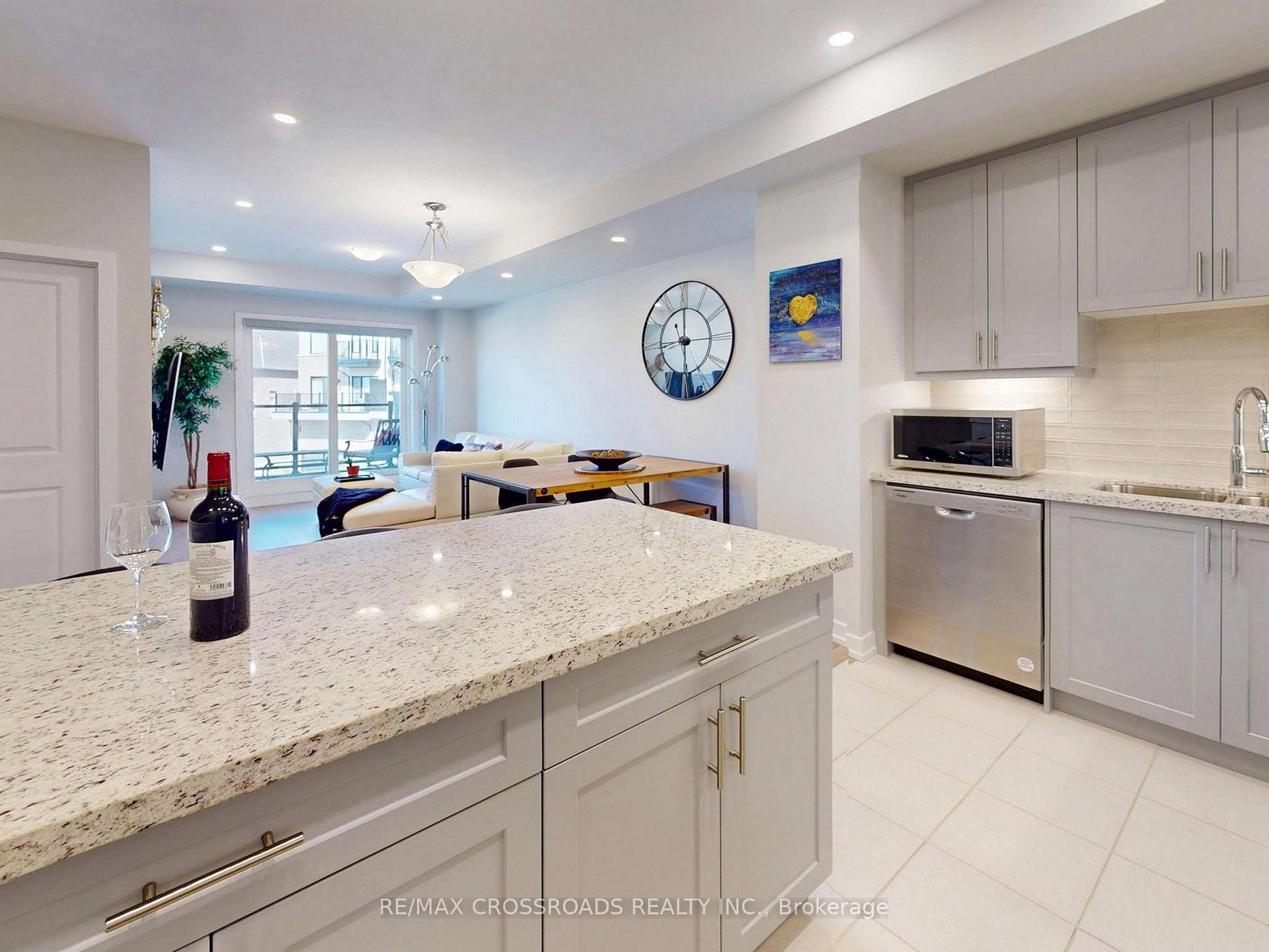 Photo 6 of 9 Oscar Steeper Lane, Markham, Angus Glen — HOMEH