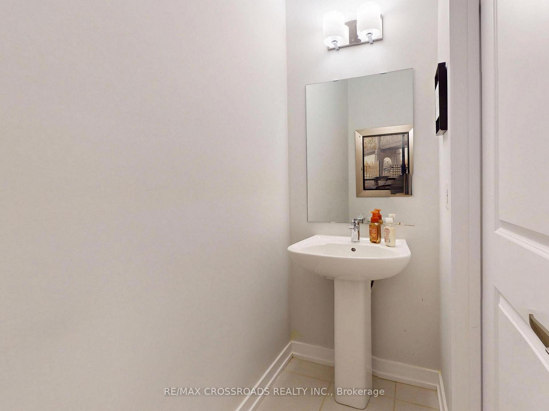Photo 17 of 9 Oscar Steeper Lane, Markham, Angus Glen — HOMEH