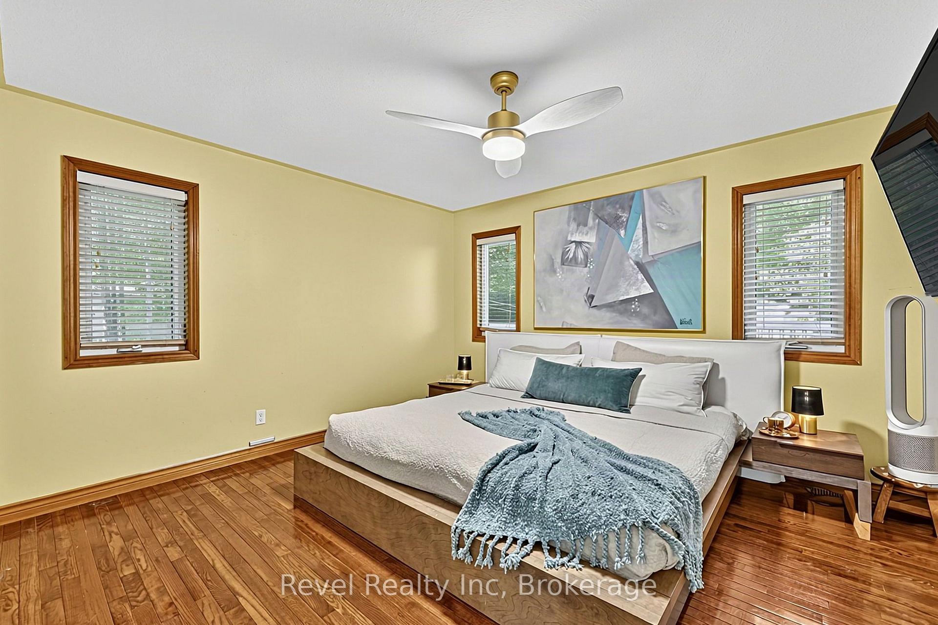 Photo 10 of 18 Rue Vanier Road, Tiny, Lafontaine — HOMEH