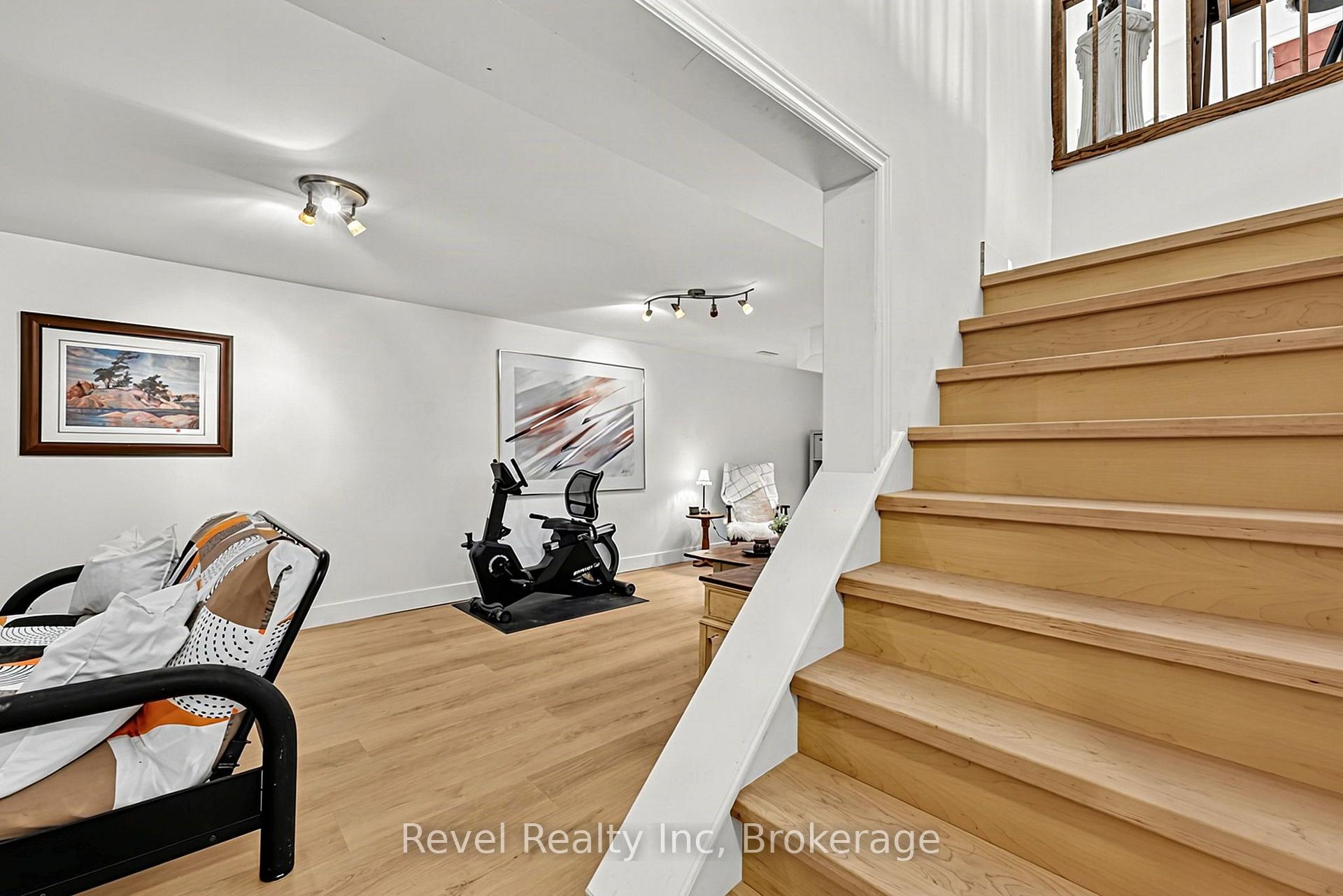 Photo 14 of 18 Rue Vanier Road, Tiny, Lafontaine — HOMEH