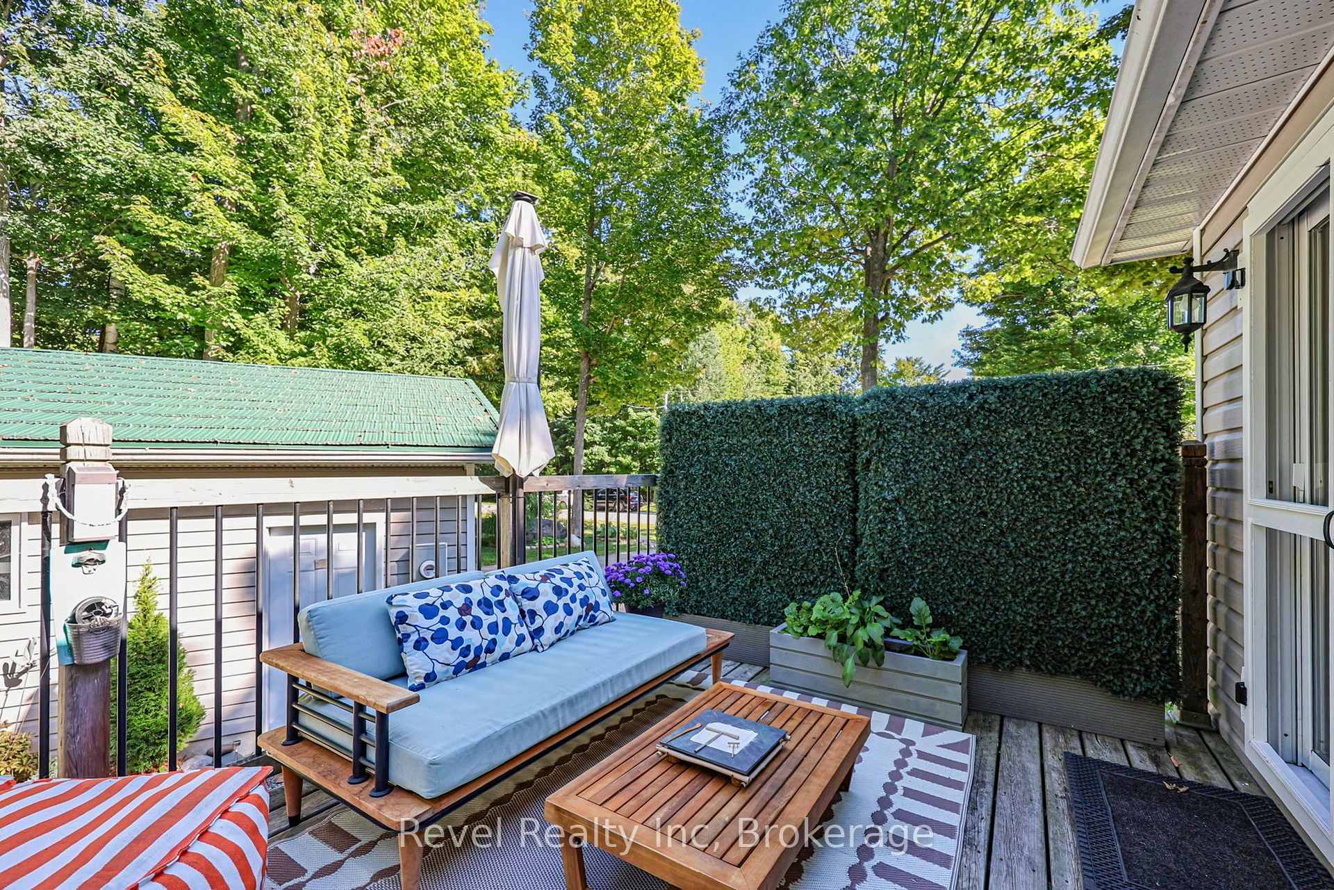 Photo 20 of 18 Rue Vanier Road, Tiny, Lafontaine — HOMEH