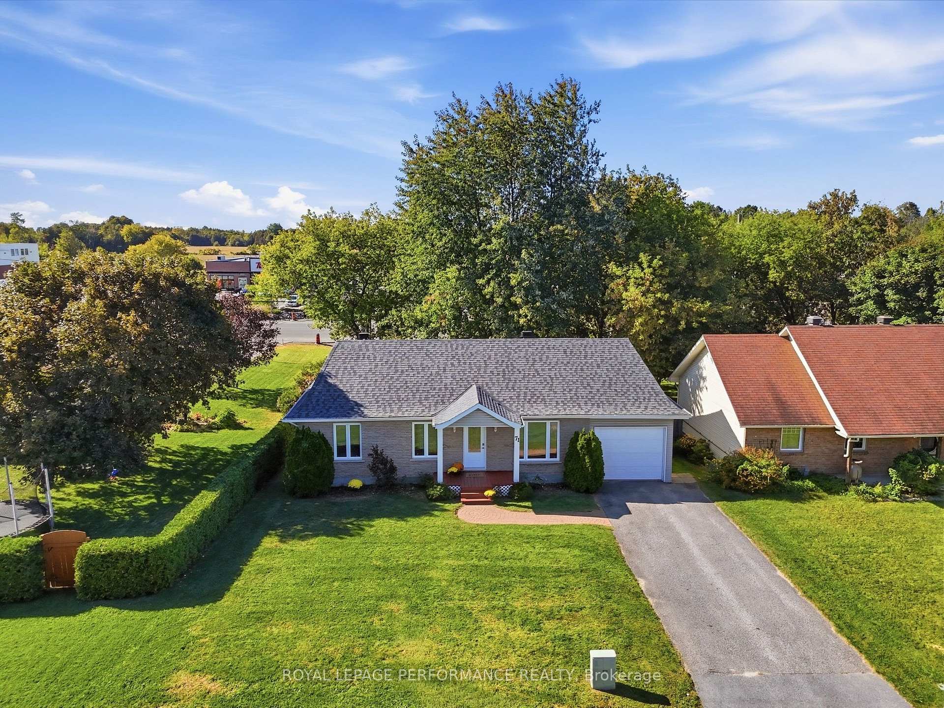 Photo 42 of 71 Stephens Street, Champlain, Vankleek Hill — HOMEH