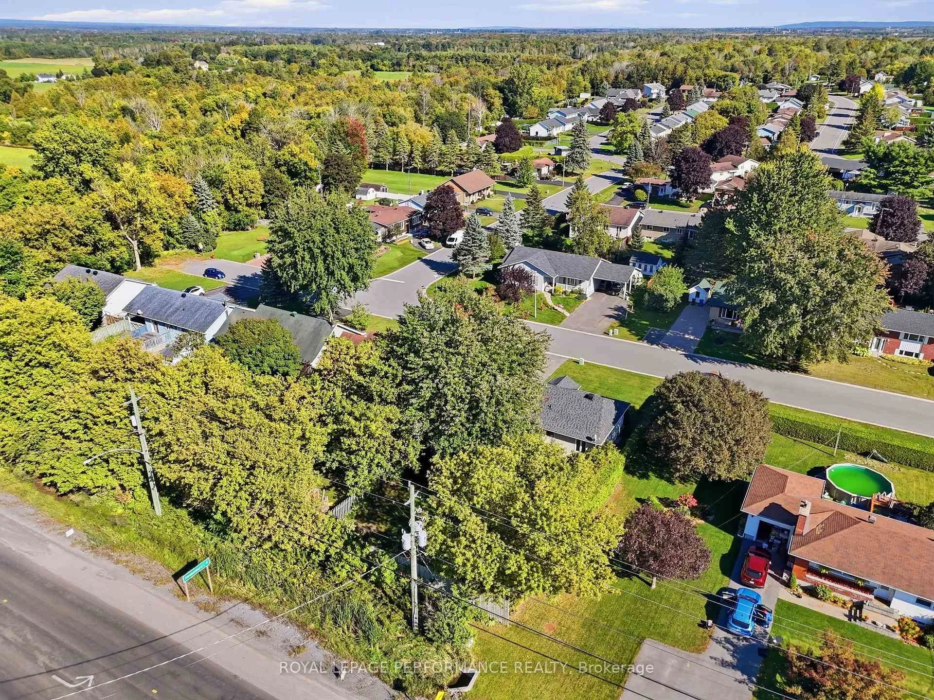 Photo 31 of 71 Stephens Street, Champlain, Vankleek Hill — HOMEH