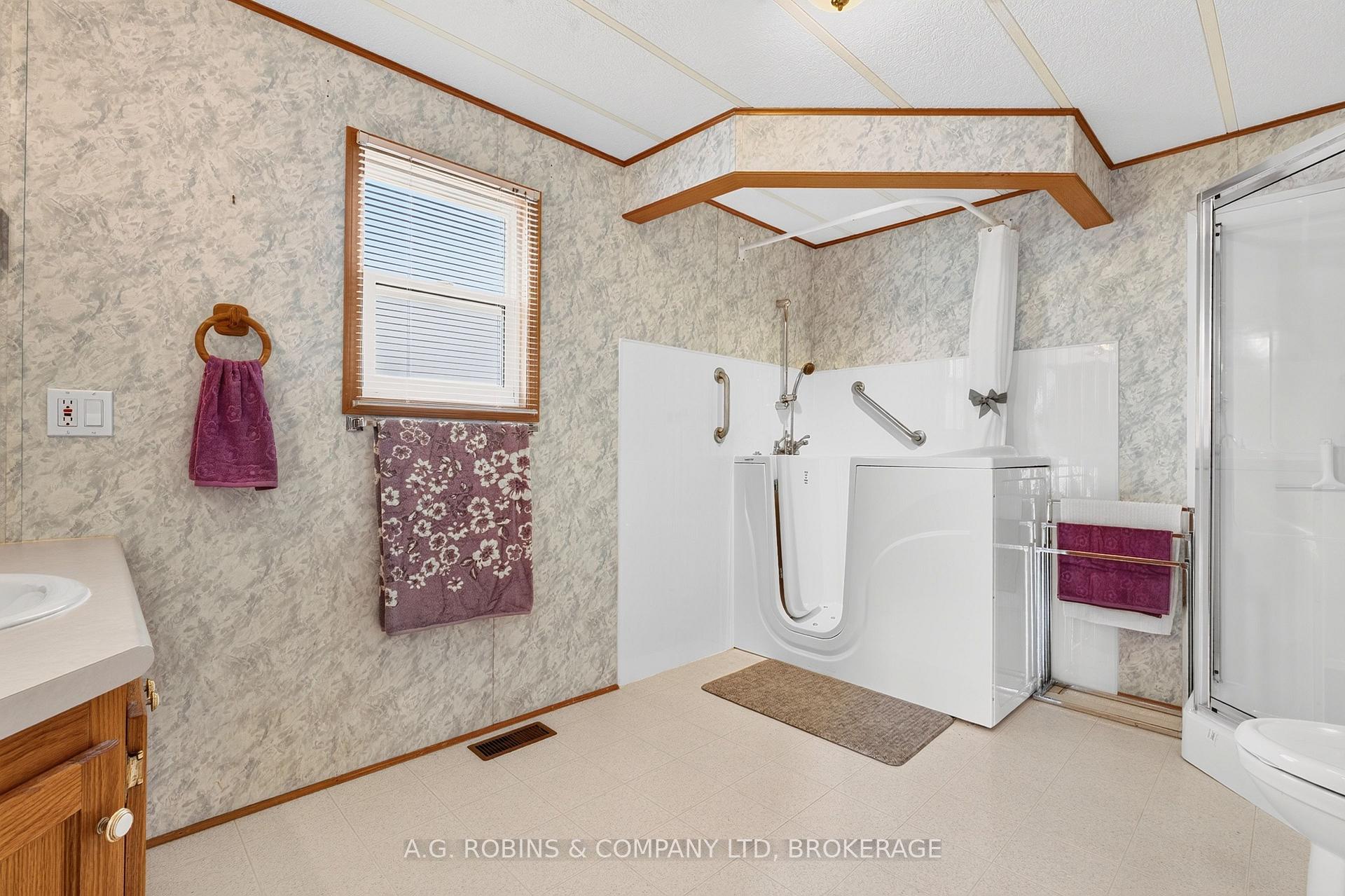 Photo 16 of Unit 84, 3033 Townline Road, Fort Erie, Black Creek — HOMEH
