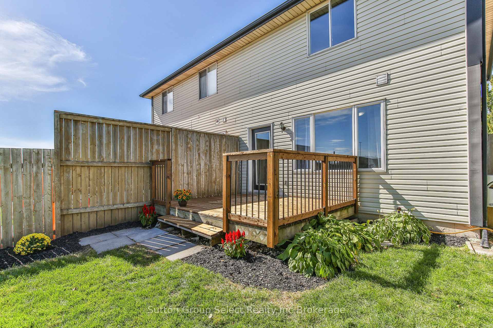 Photo 20 of 1106 Nellis Street, Woodstock, Woodstock - North — HOMEH