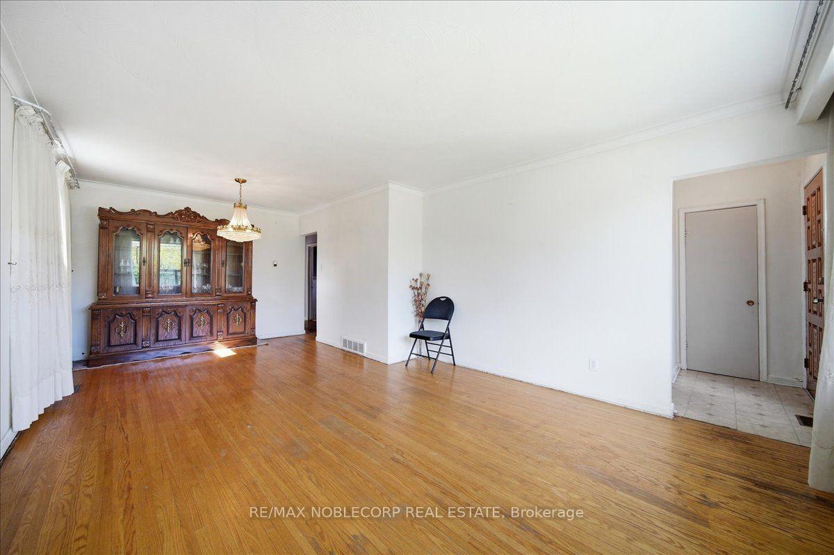 Photo 14 of 66 Gooderham Drive, Scarborough, Wexford-Maryvale — HOMEH