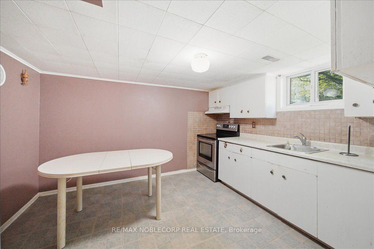 Photo 18 of 66 Gooderham Drive, Scarborough, Wexford-Maryvale — HOMEH