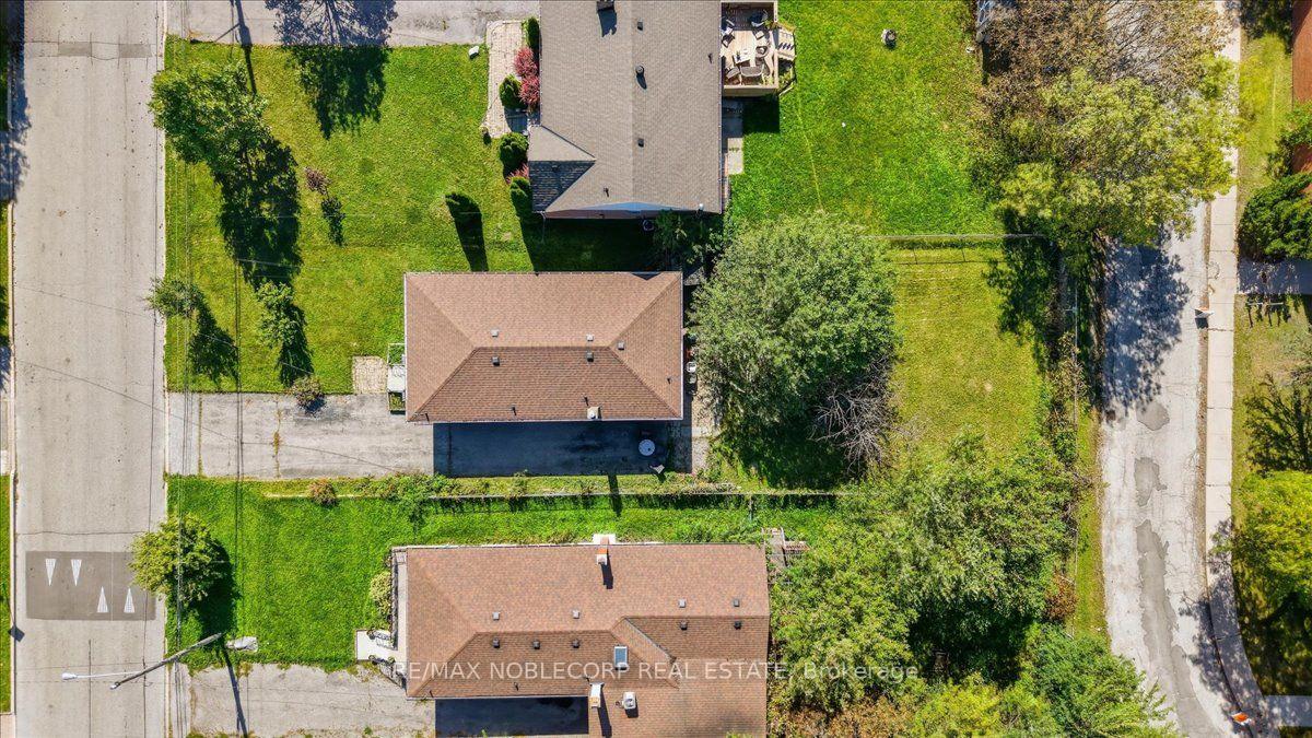 Photo 24 of 66 Gooderham Drive, Scarborough, Wexford-Maryvale — HOMEH