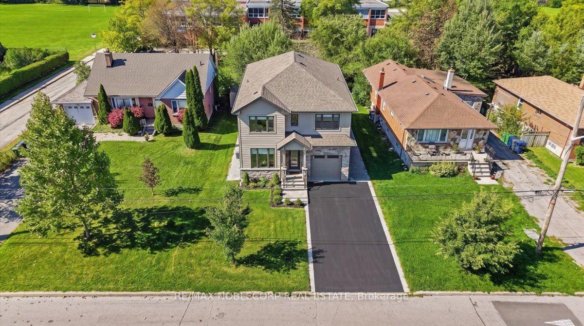 Photo 11 of 66 Gooderham Drive, Scarborough, Wexford-Maryvale — HOMEH
