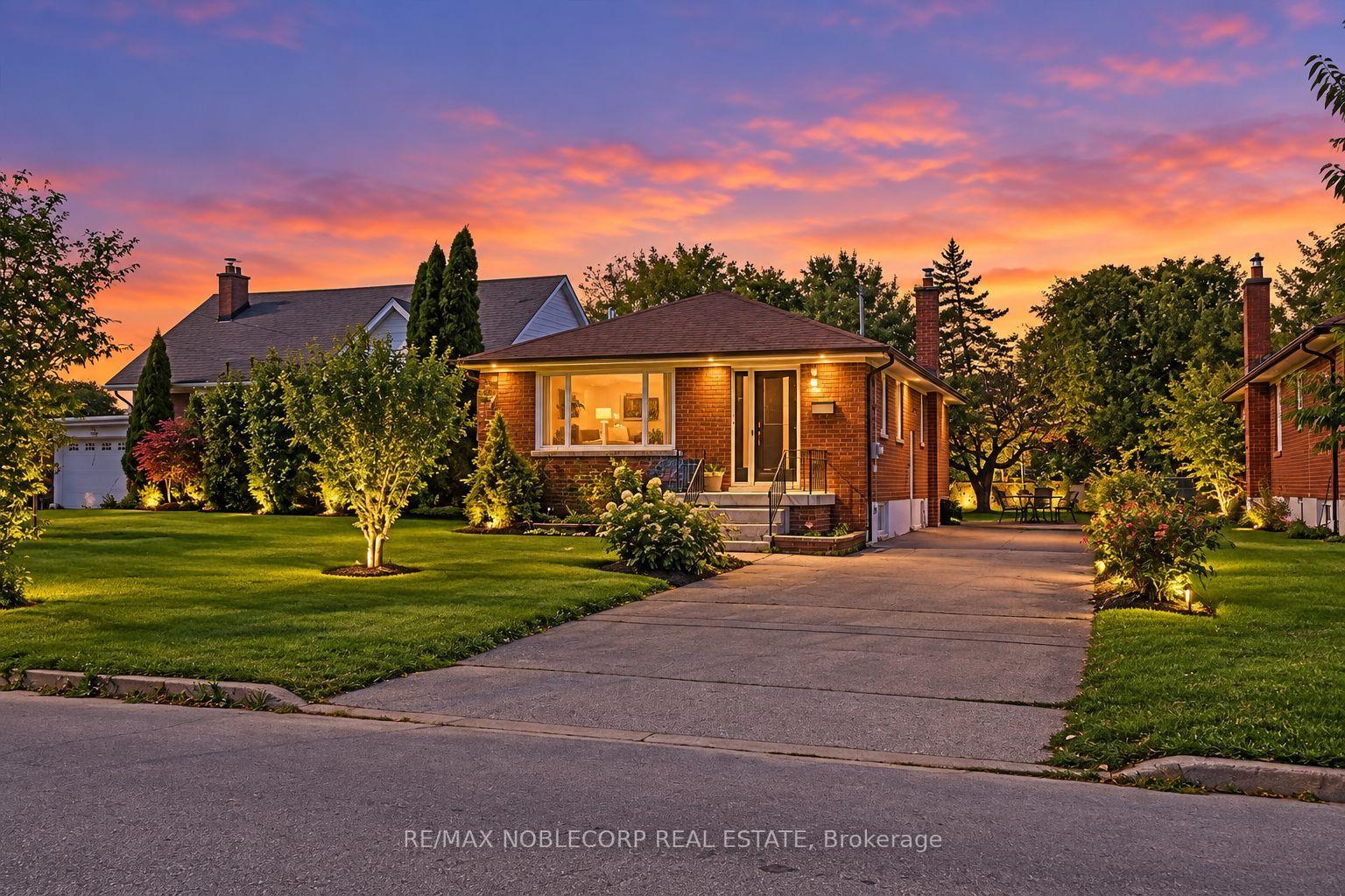 Photo 1 of 66 Gooderham Drive, Scarborough, Wexford-Maryvale — HOMEH