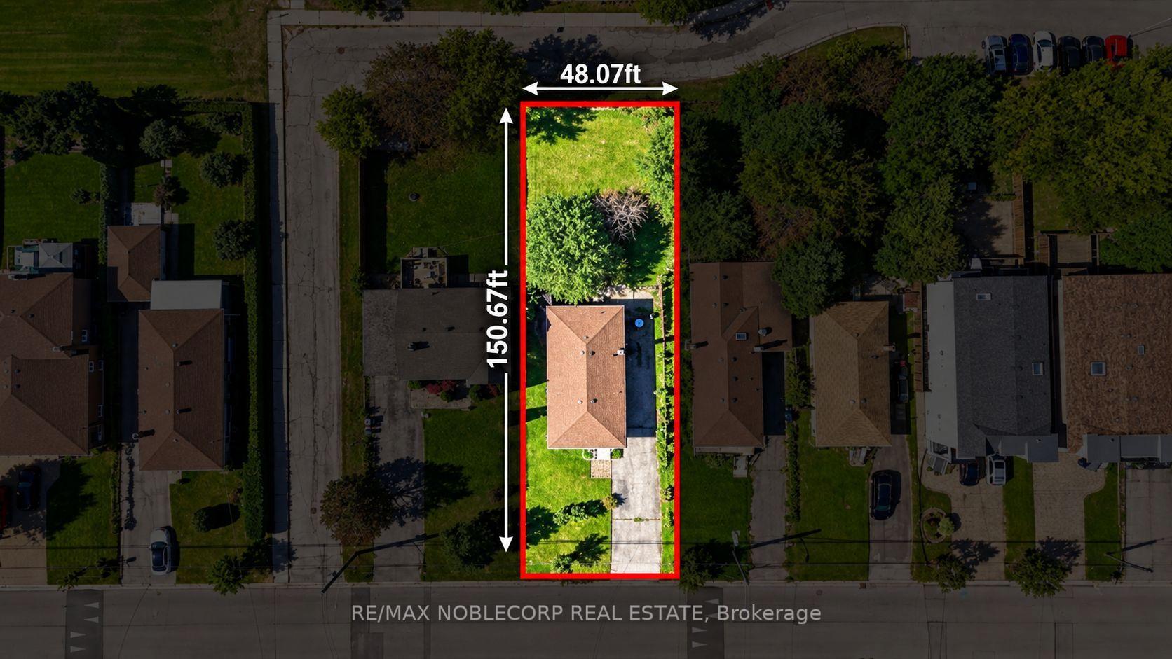 Photo 3 of 66 Gooderham Drive, Scarborough, Wexford-Maryvale — HOMEH