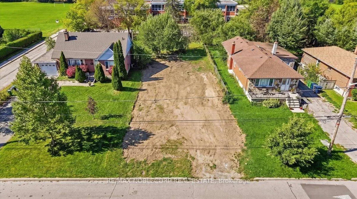 Photo 39 of 66 Gooderham Drive, Scarborough, Wexford-Maryvale — HOMEH