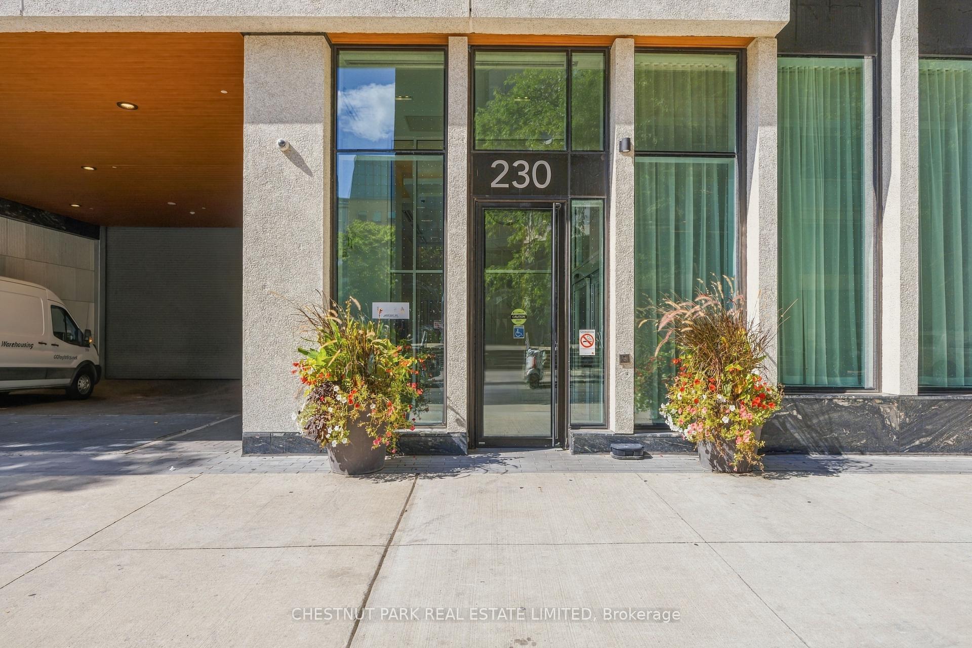 Photo 2 of Unit 625, 230 Simcoe Street, Toronto, Kensington-Chinatown — HOMEH