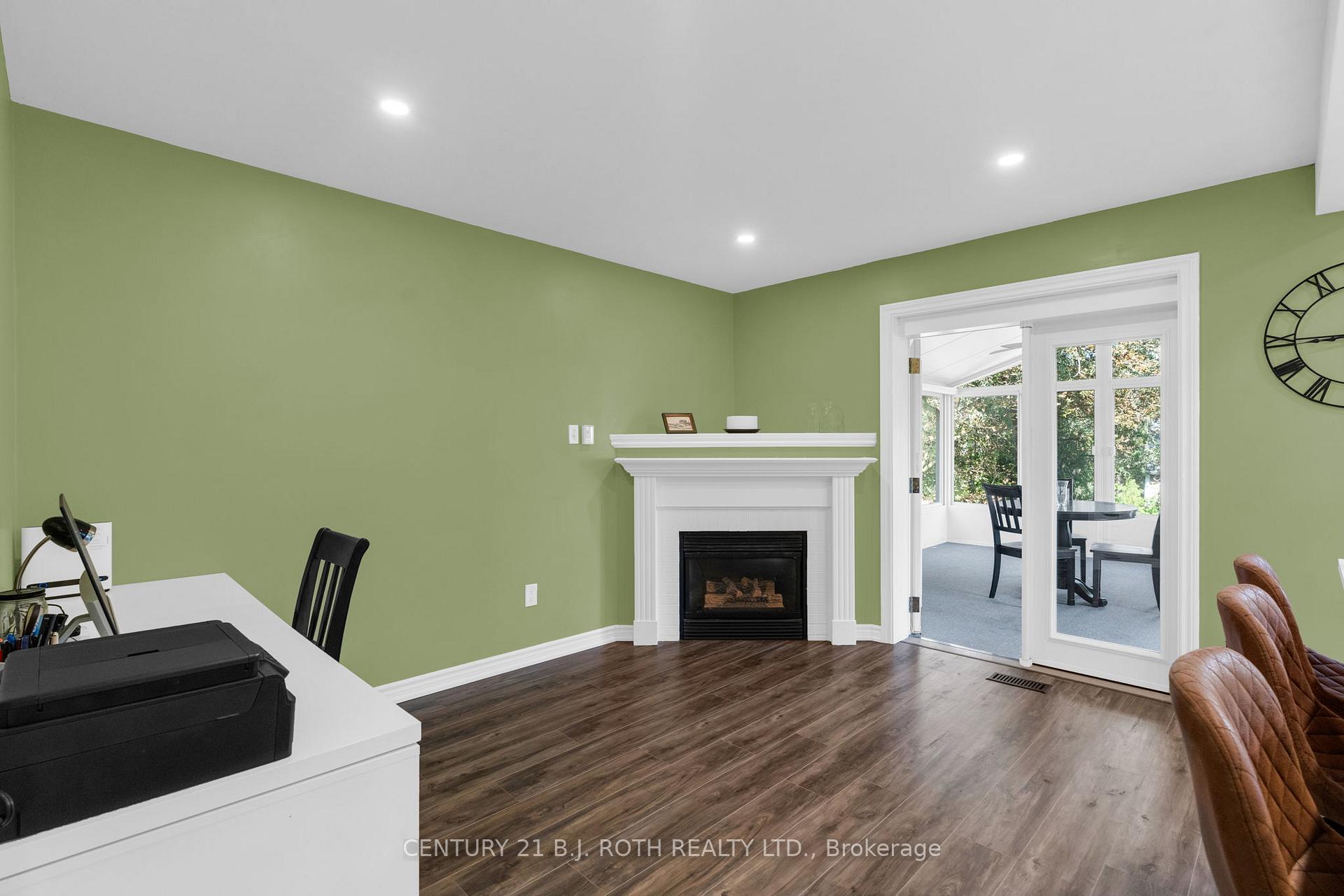 Photo 16 of 102 Holgate Street, Barrie, Allandale — HOMEH