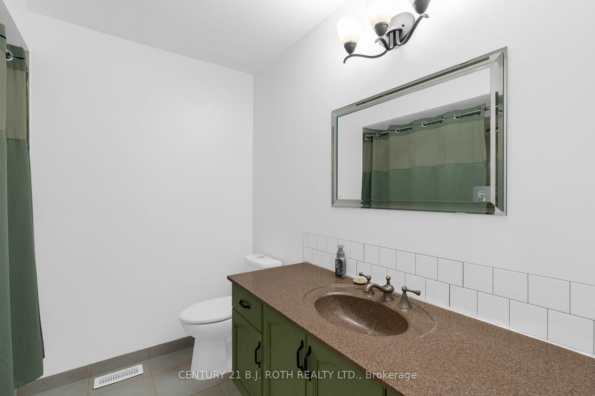 Photo 29 of 102 Holgate Street, Barrie, Allandale — HOMEH