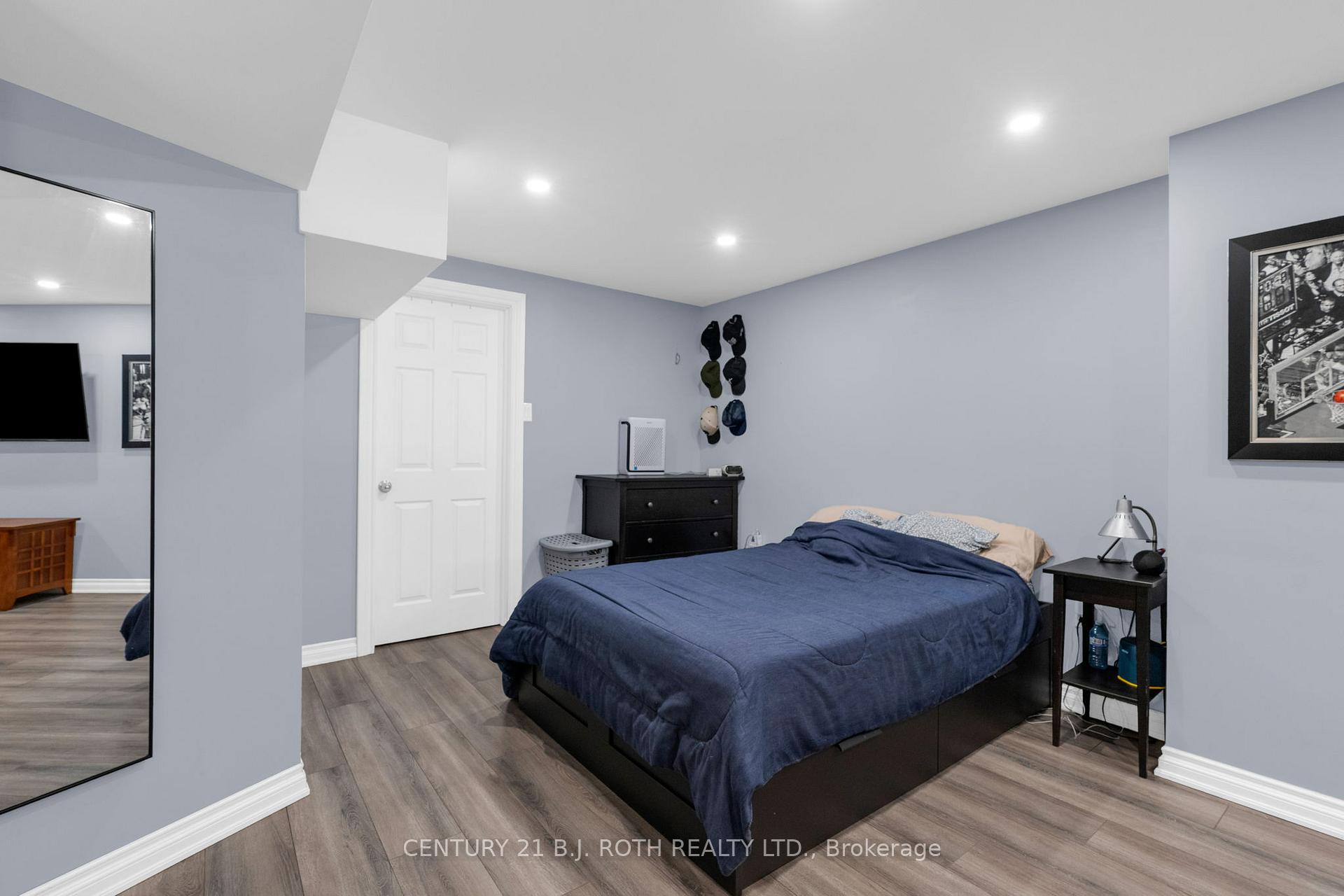 Photo 35 of 102 Holgate Street, Barrie, Allandale — HOMEH