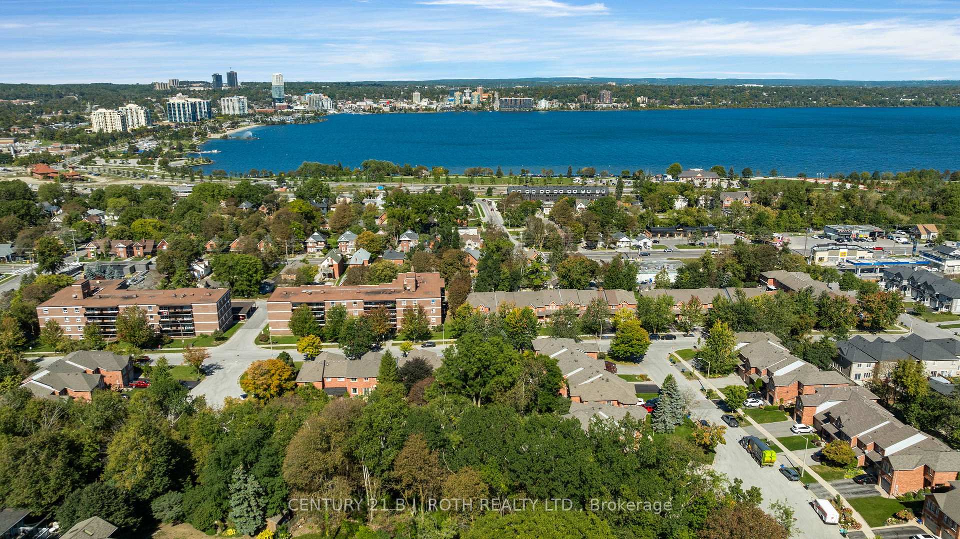 Photo 45 of 102 Holgate Street, Barrie, Allandale — HOMEH