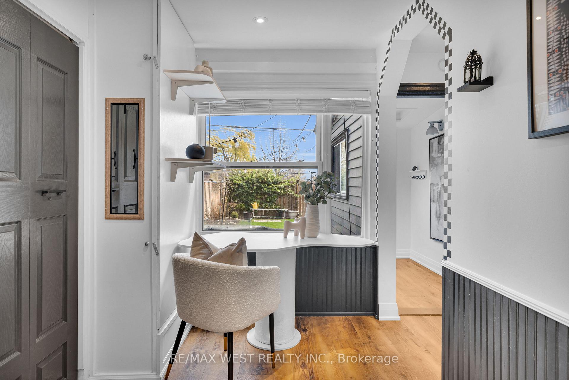 Photo 16 of 259 Sixth Street, Etobicoke, New Toronto — HOMEH