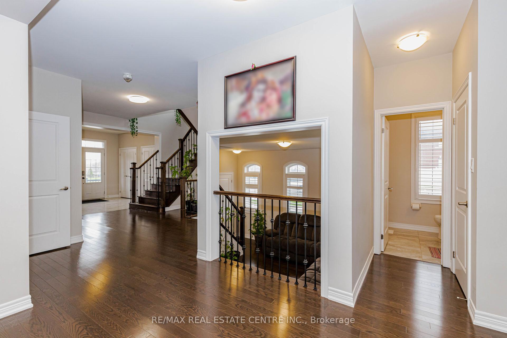 Photo 6 of 1332 Blackmore Street, Innisfil, Alcona — HOMEH