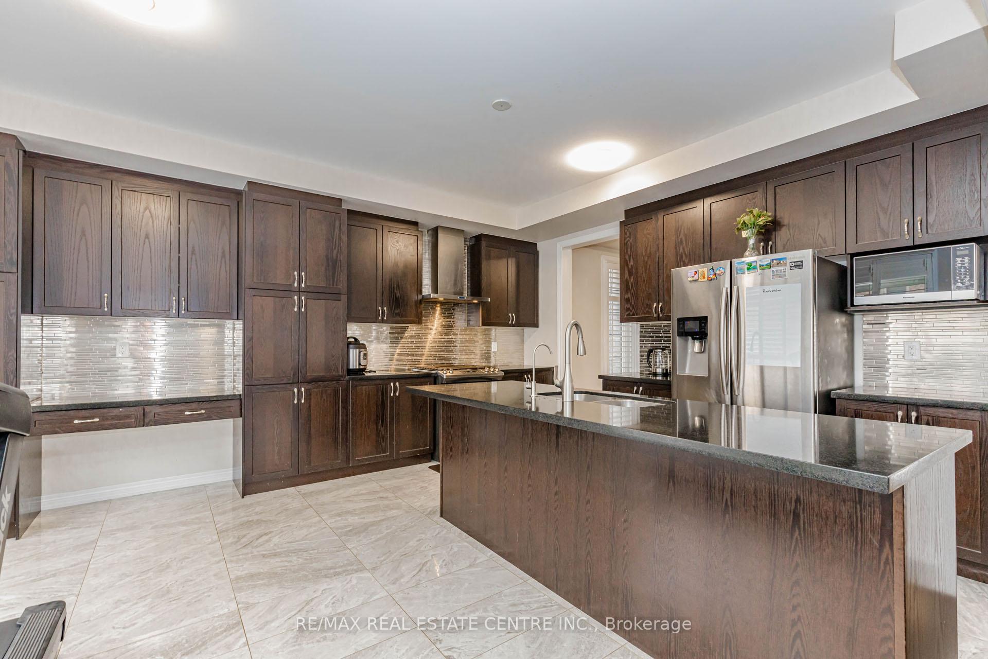 Photo 11 of 1332 Blackmore Street, Innisfil, Alcona — HOMEH