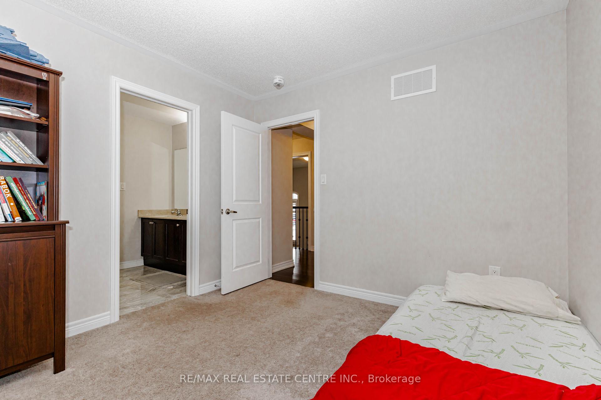 Photo 39 of 1332 Blackmore Street, Innisfil, Alcona — HOMEH