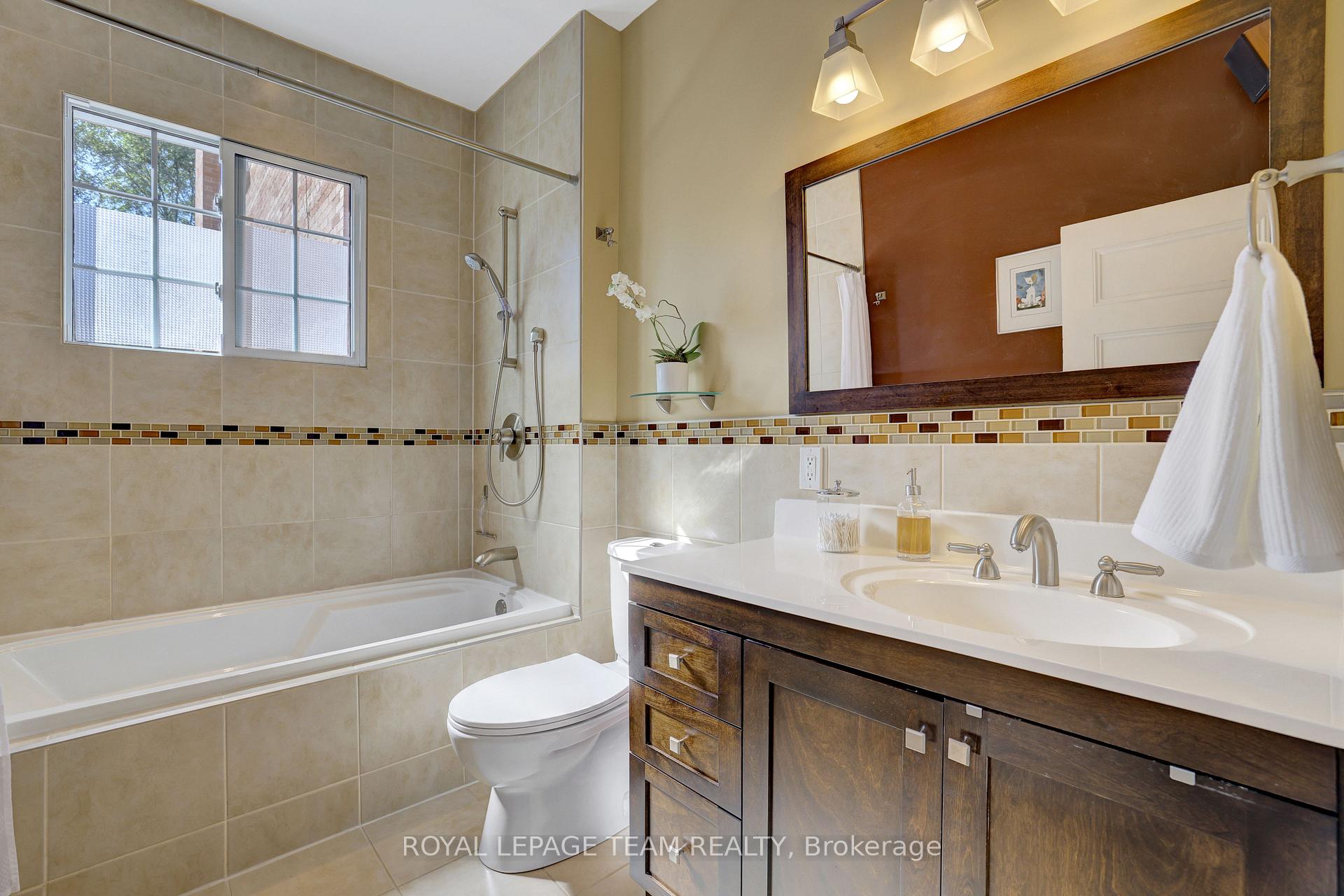 Photo 33 of 504 Clarence Street E, Ottawa, Lower Town — HOMEH