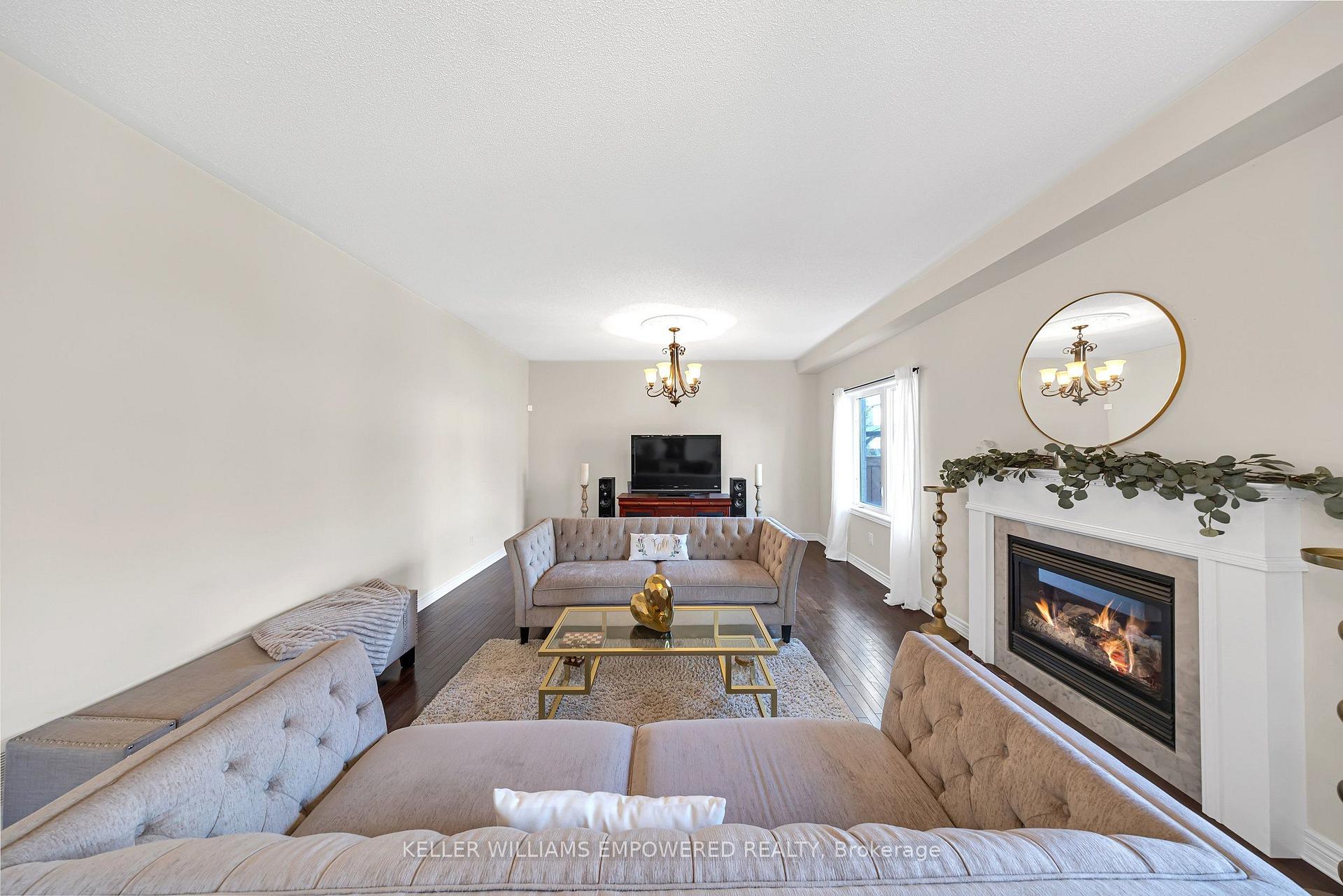 Photo 14 of 70 Retreat Boulevard, Vaughan, Vellore Village — HOMEH