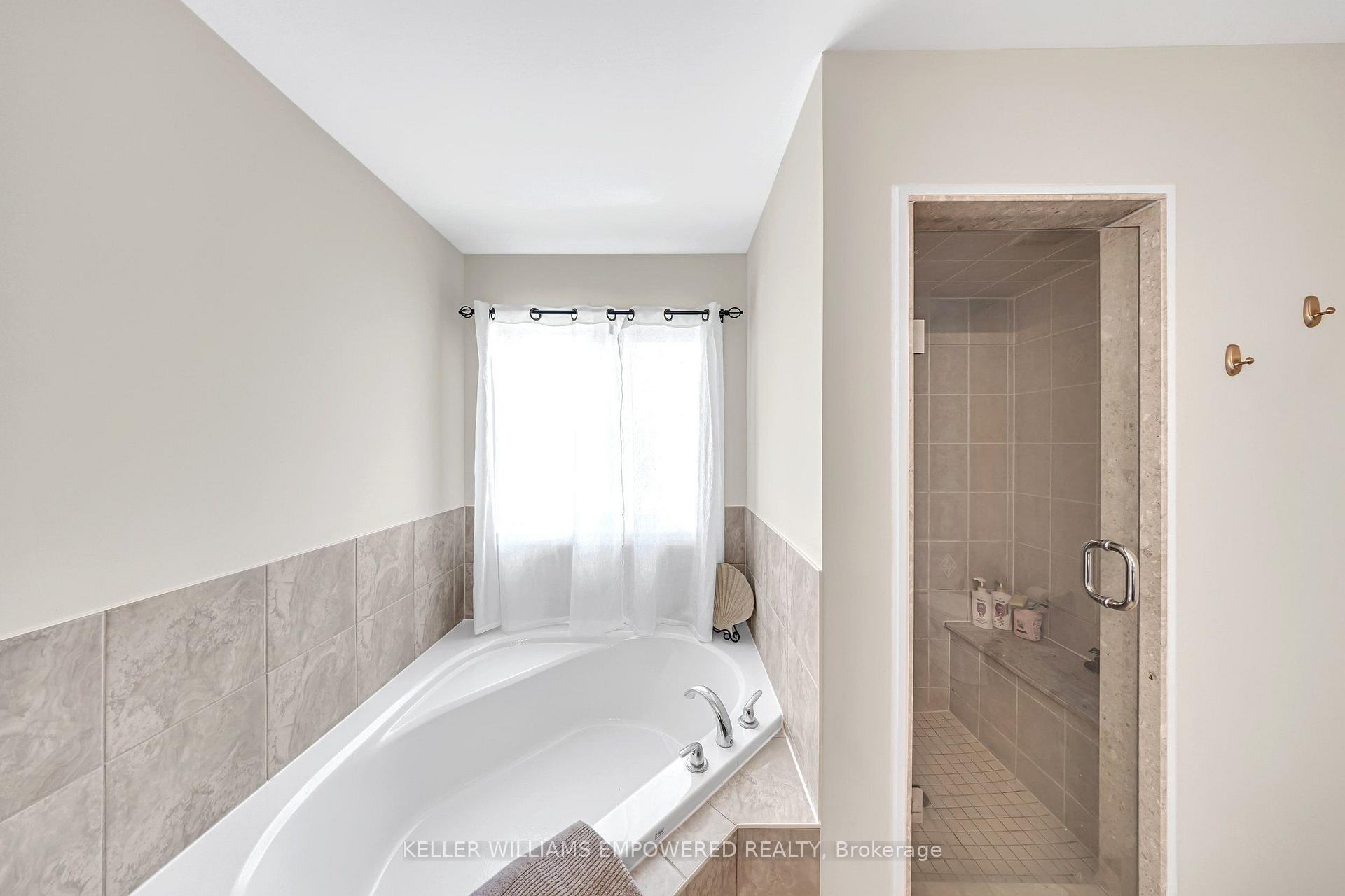 Photo 22 of 70 Retreat Boulevard, Vaughan, Vellore Village — HOMEH