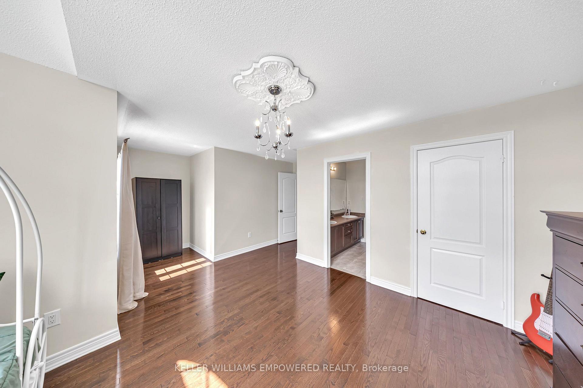 Photo 26 of 70 Retreat Boulevard, Vaughan, Vellore Village — HOMEH