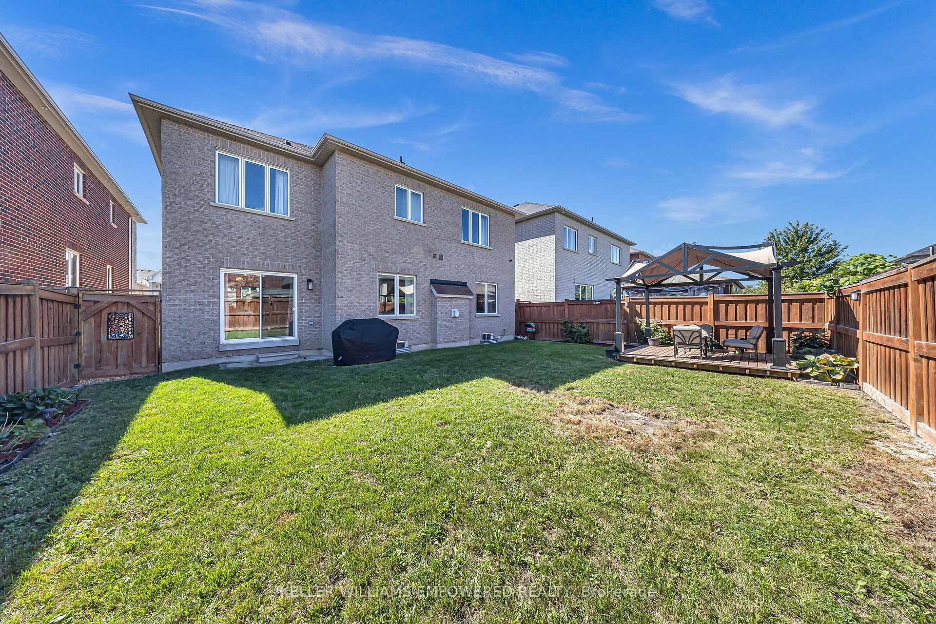 Photo 38 of 70 Retreat Boulevard, Vaughan, Vellore Village — HOMEH
