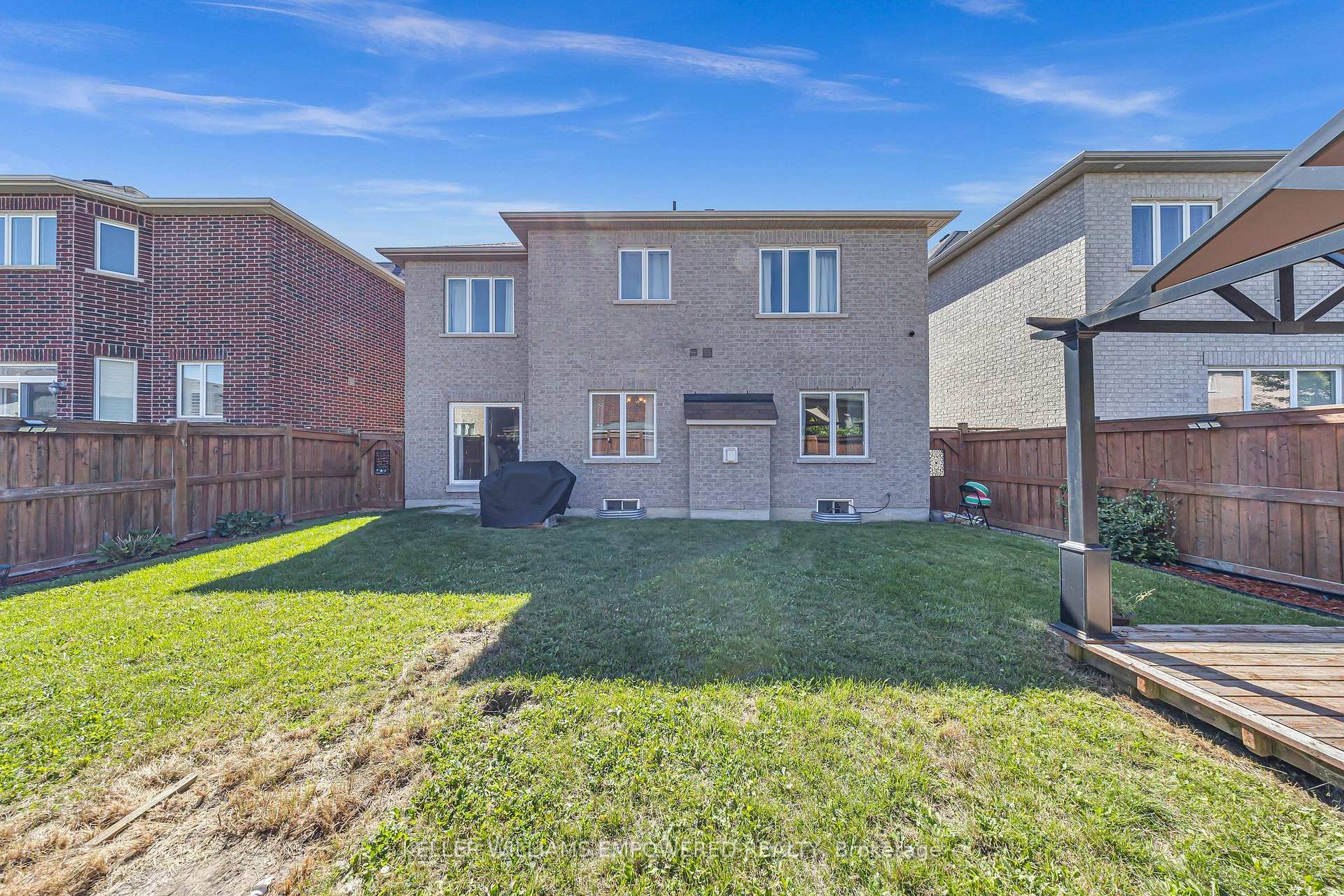 Photo 39 of 70 Retreat Boulevard, Vaughan, Vellore Village — HOMEH