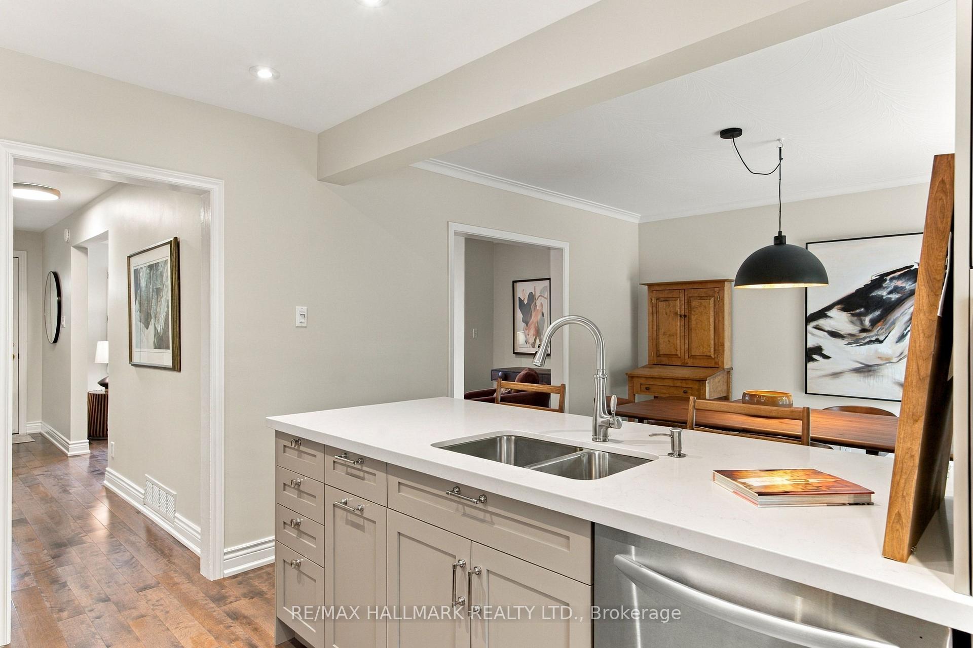Photo 22 of 35 Love Crescent, Toronto, East End-Danforth — HOMEH