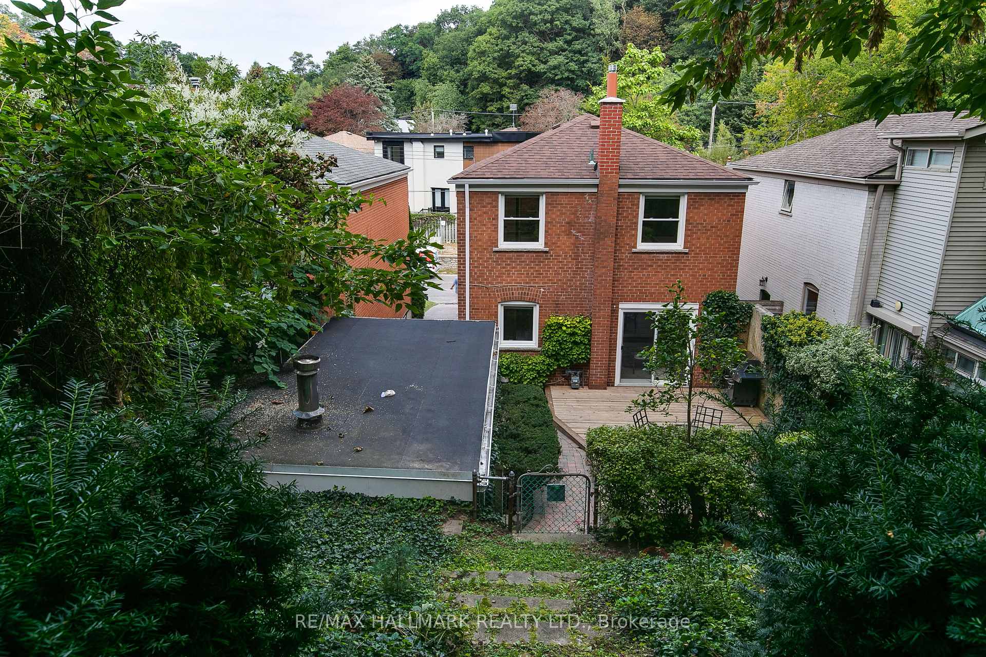 Photo 48 of 35 Love Crescent, Toronto, East End-Danforth — HOMEH