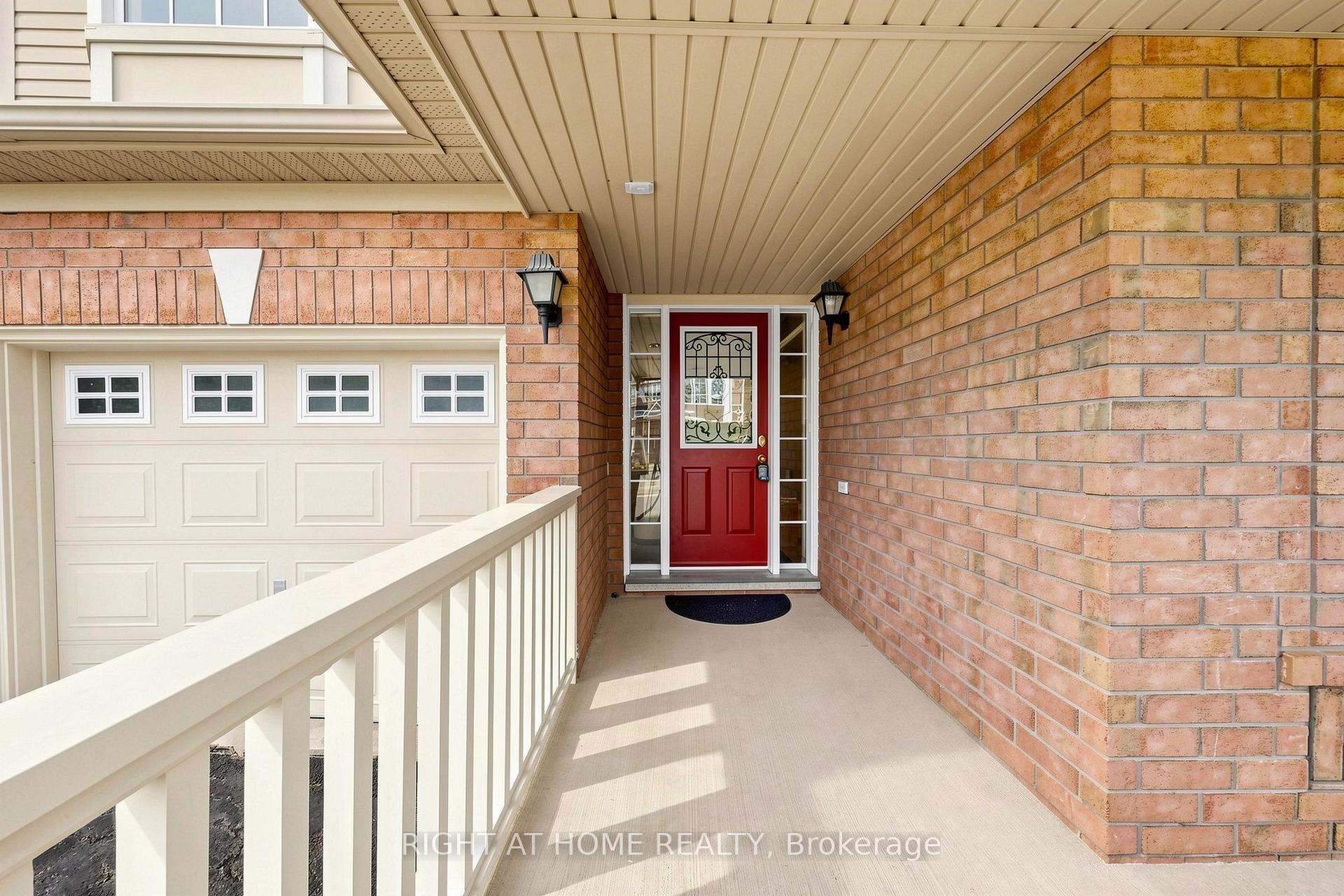 Photo 2 of 5 Mendoza Drive, Brampton, Fletcher's Meadow — HOMEH