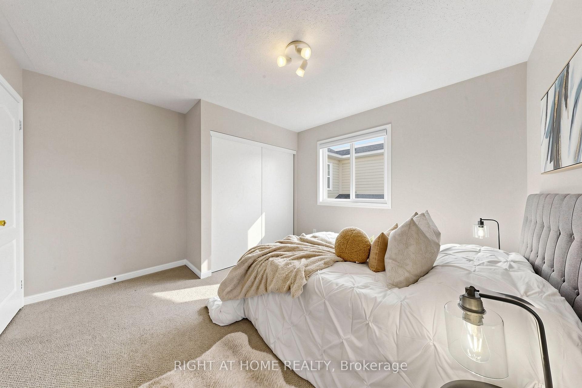 Photo 31 of 5 Mendoza Drive, Brampton, Fletcher's Meadow — HOMEH