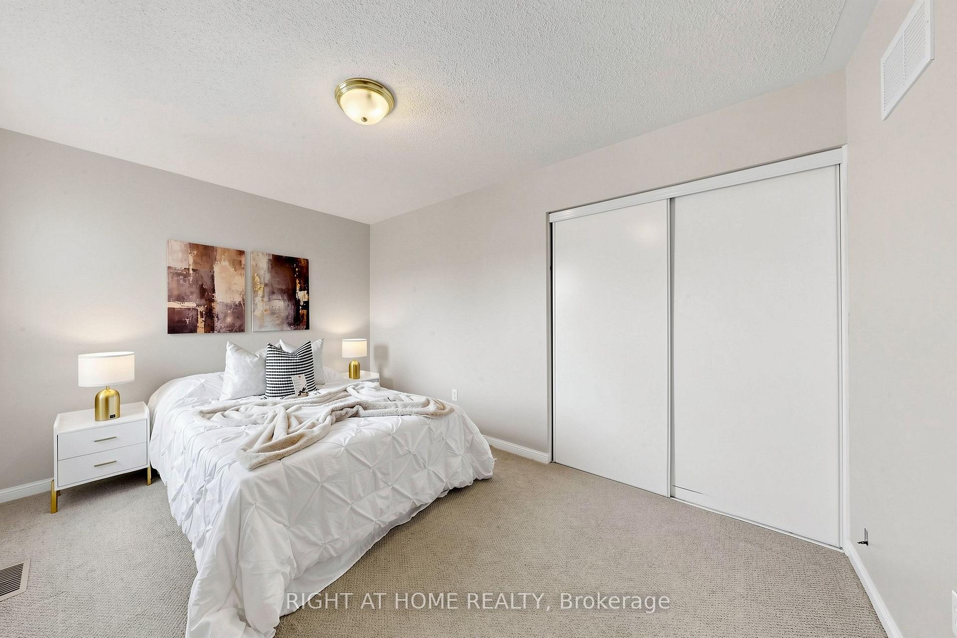 Photo 34 of 5 Mendoza Drive, Brampton, Fletcher's Meadow — HOMEH