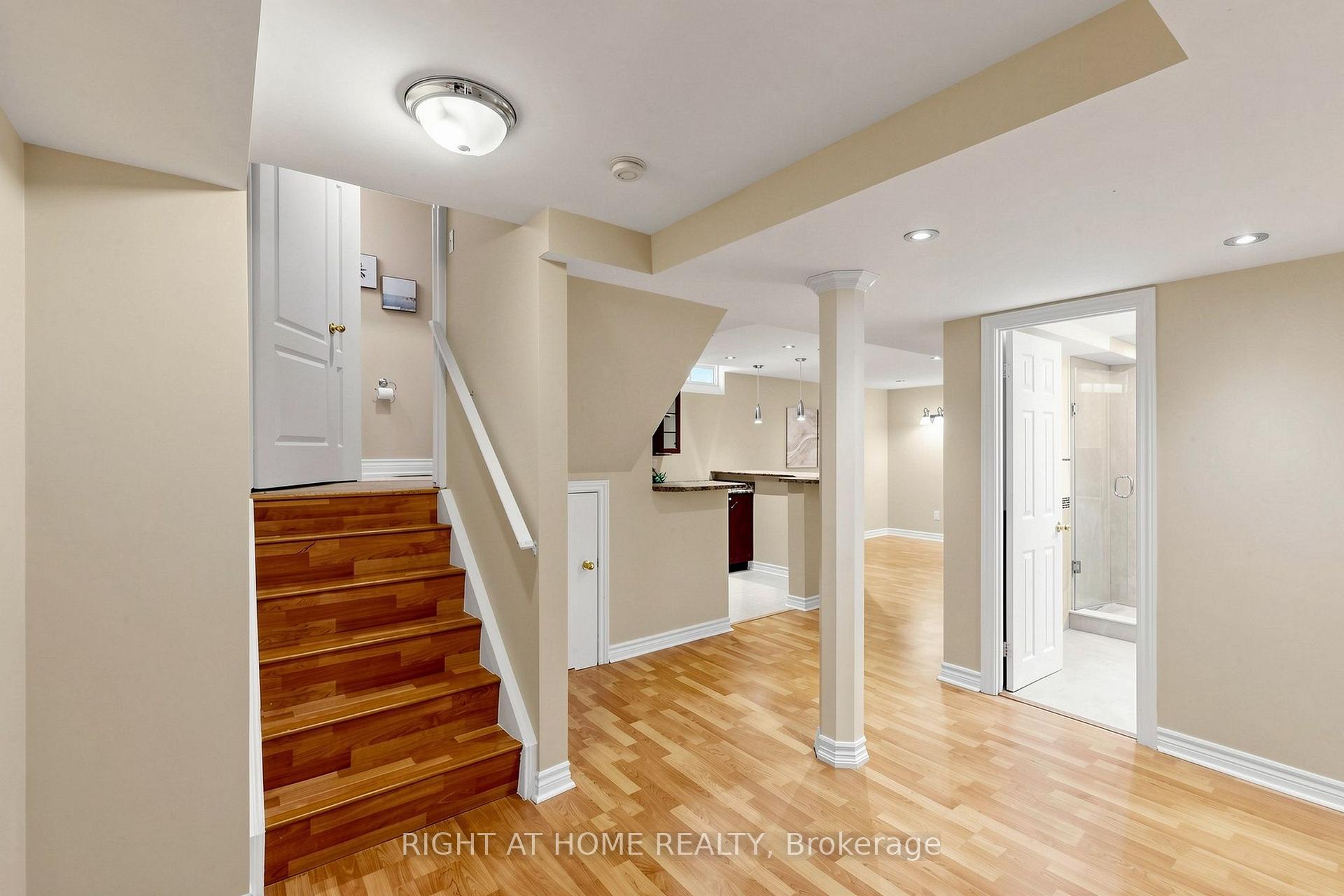 Photo 37 of 5 Mendoza Drive, Brampton, Fletcher's Meadow — HOMEH