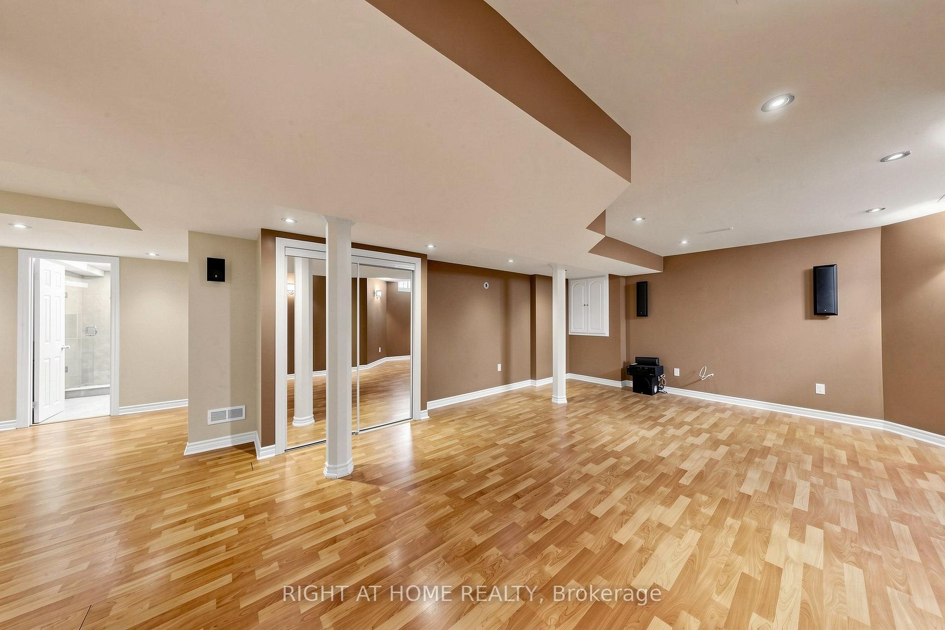 Photo 38 of 5 Mendoza Drive, Brampton, Fletcher's Meadow — HOMEH
