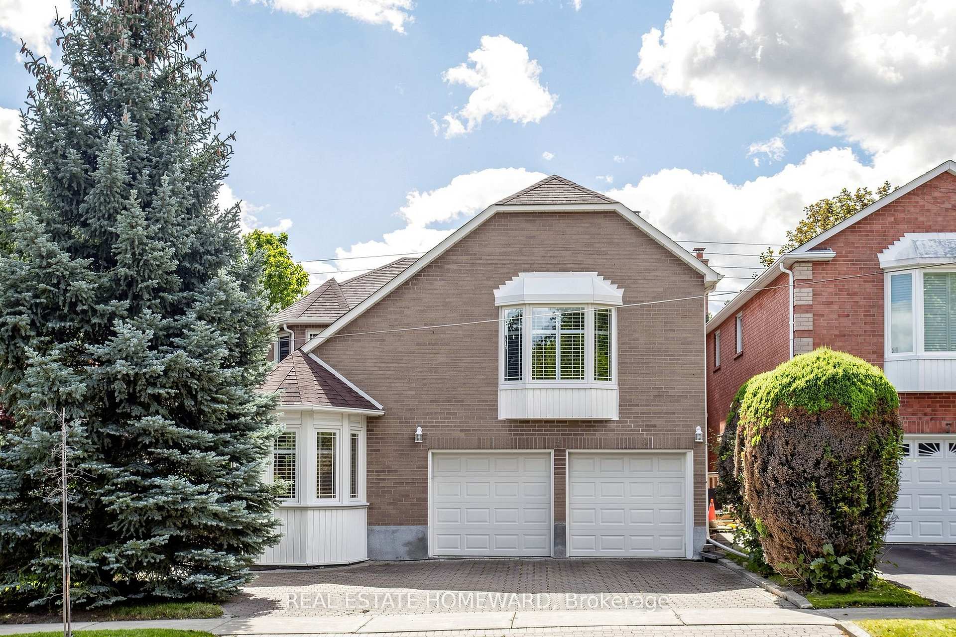 Photo 2 of 3 Green Acres Road, Vaughan, Uplands — HOMEH