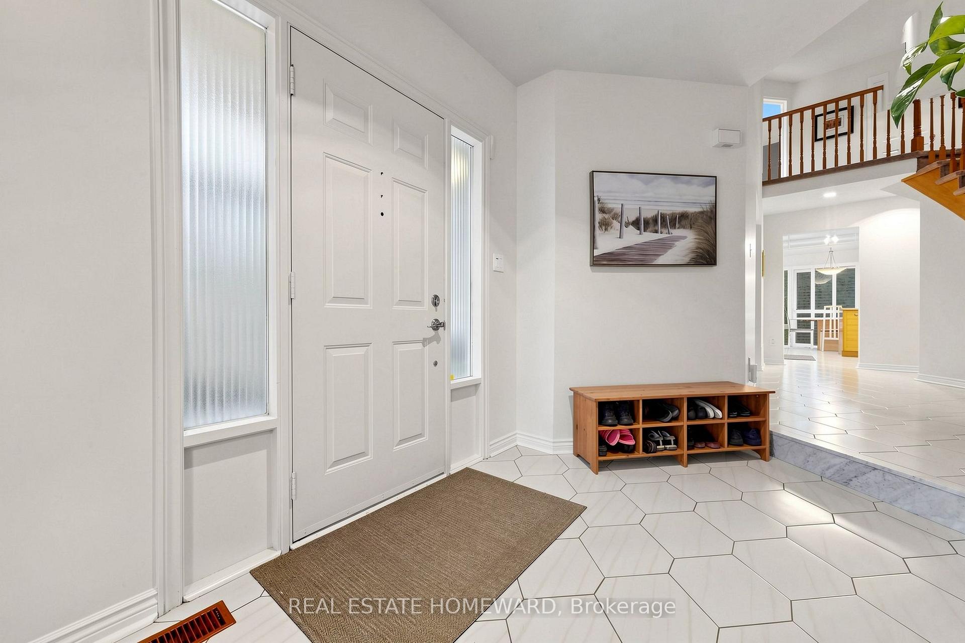 Photo 9 of 3 Green Acres Road, Vaughan, Uplands — HOMEH