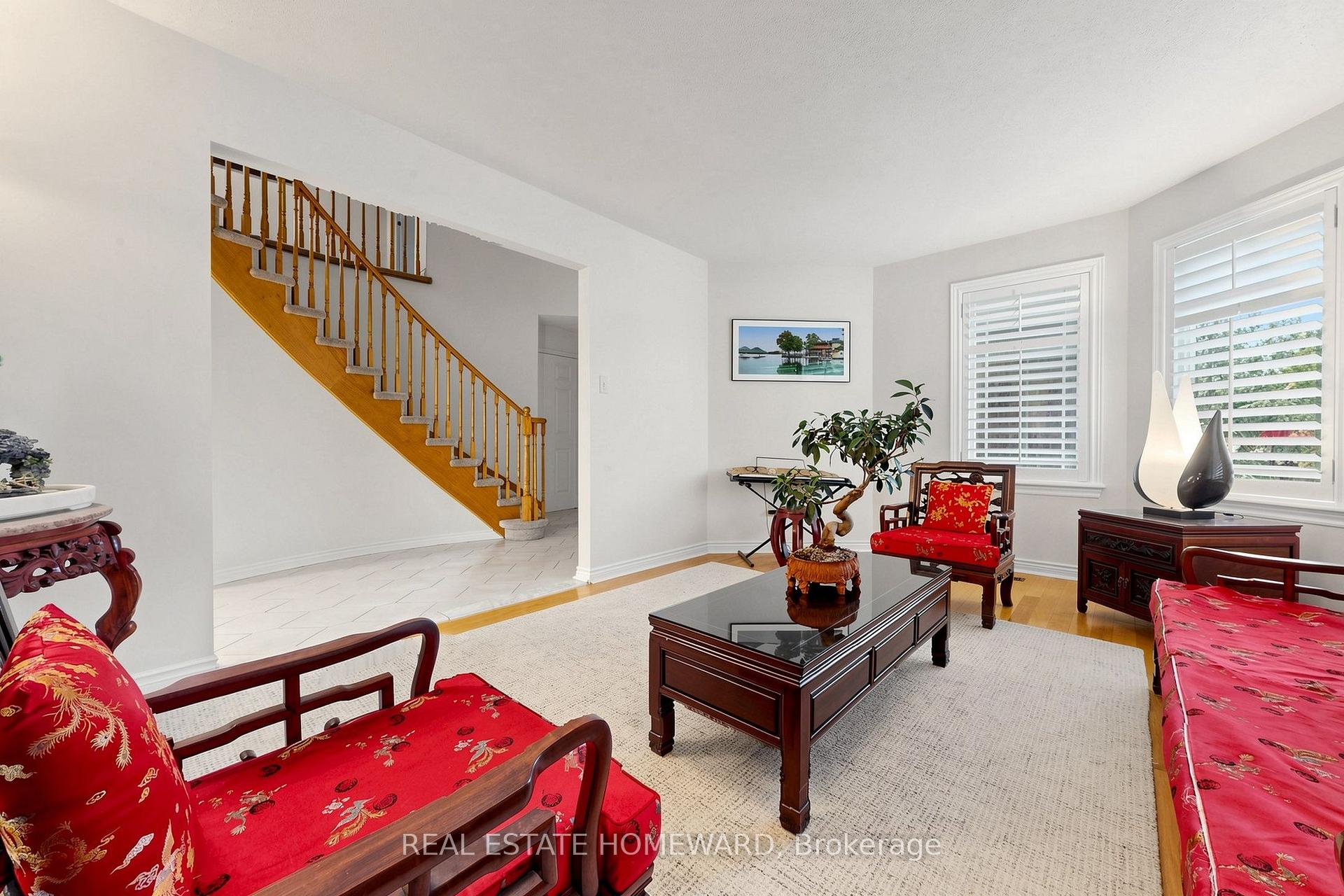 Photo 12 of 3 Green Acres Road, Vaughan, Uplands — HOMEH