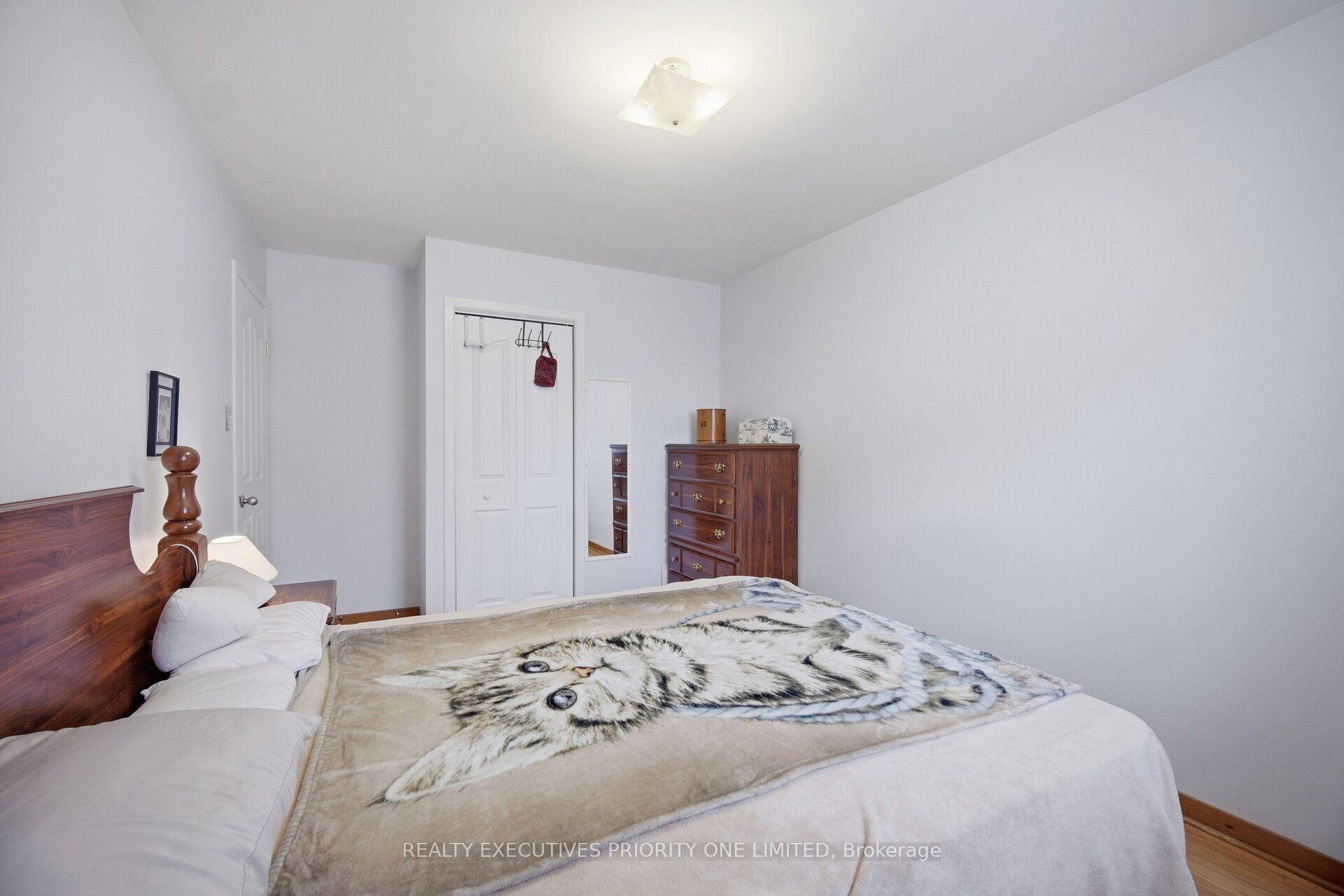 Photo 21 of 43 Elana Drive, North York, Glenfield-Jane Heights — HOMEH
