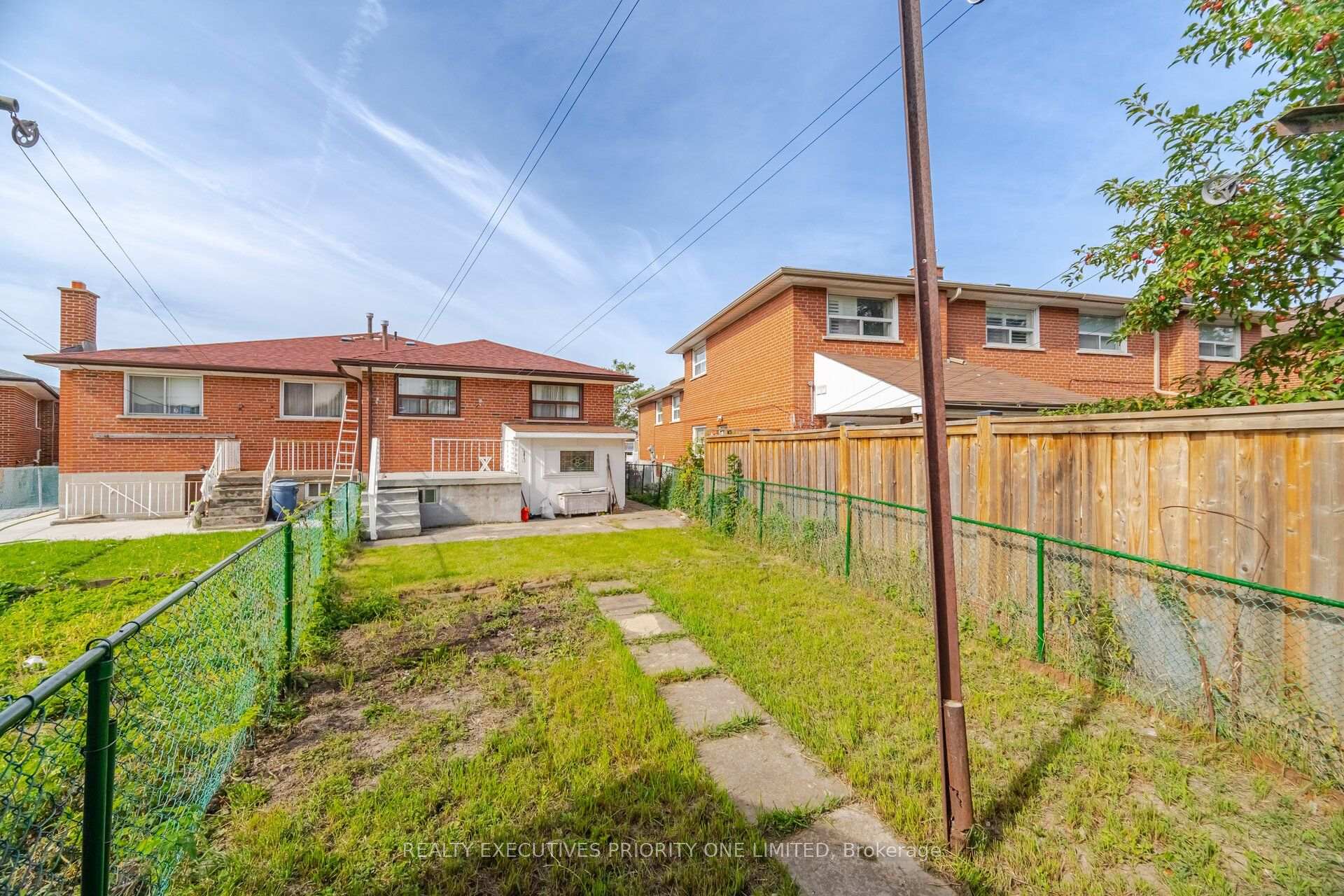 Photo 37 of 43 Elana Drive, North York, Glenfield-Jane Heights — HOMEH