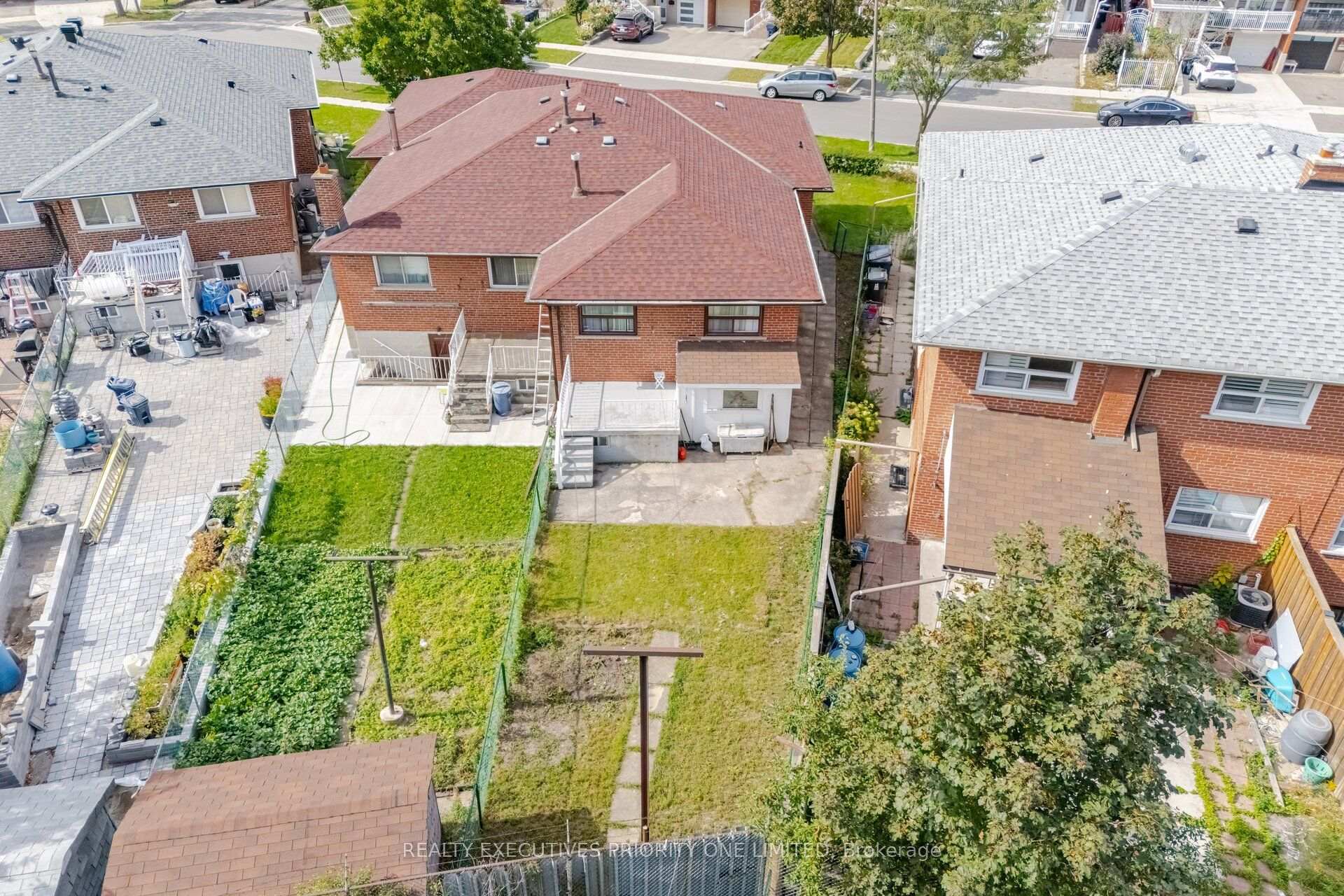 Photo 40 of 43 Elana Drive, North York, Glenfield-Jane Heights — HOMEH