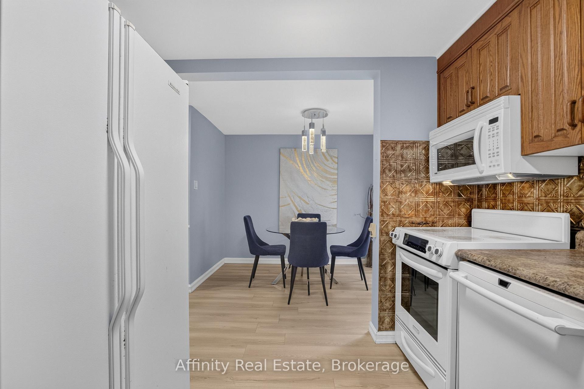 Photo 24 of 344 Driftwood Drive, Kitchener, Forest Heights — HOMEH