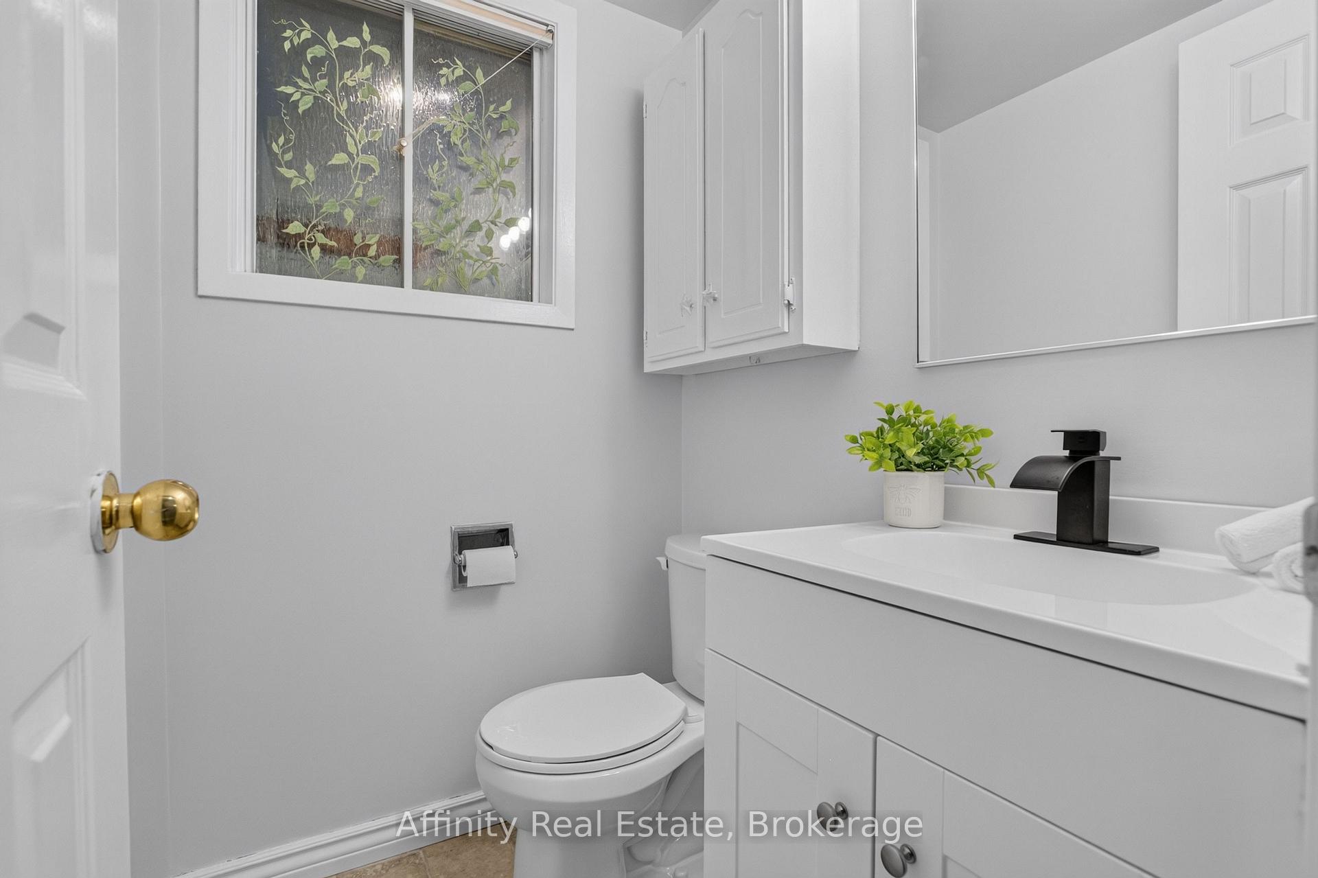 Photo 25 of 344 Driftwood Drive, Kitchener, Forest Heights — HOMEH