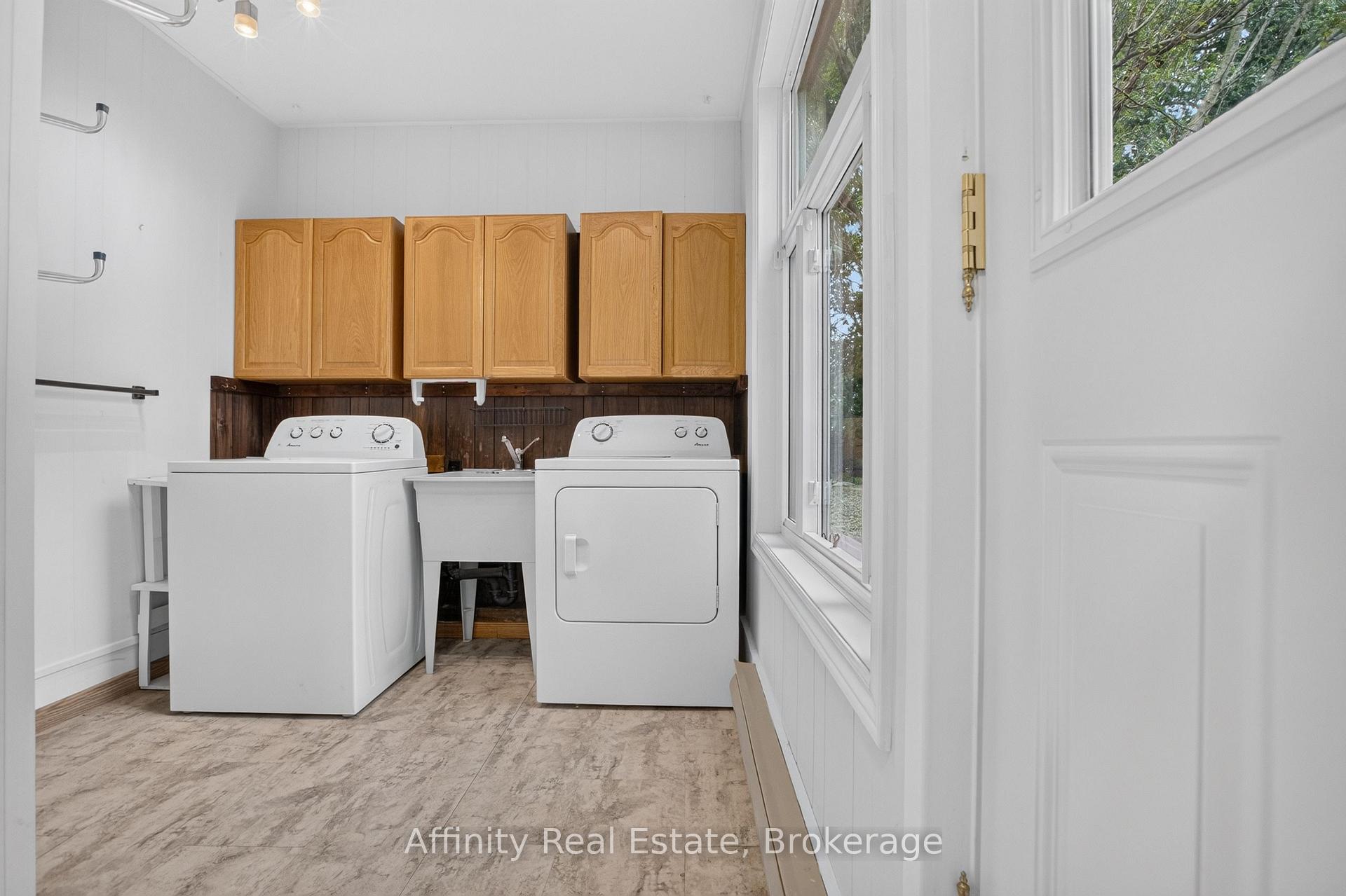 Photo 27 of 344 Driftwood Drive, Kitchener, Forest Heights — HOMEH