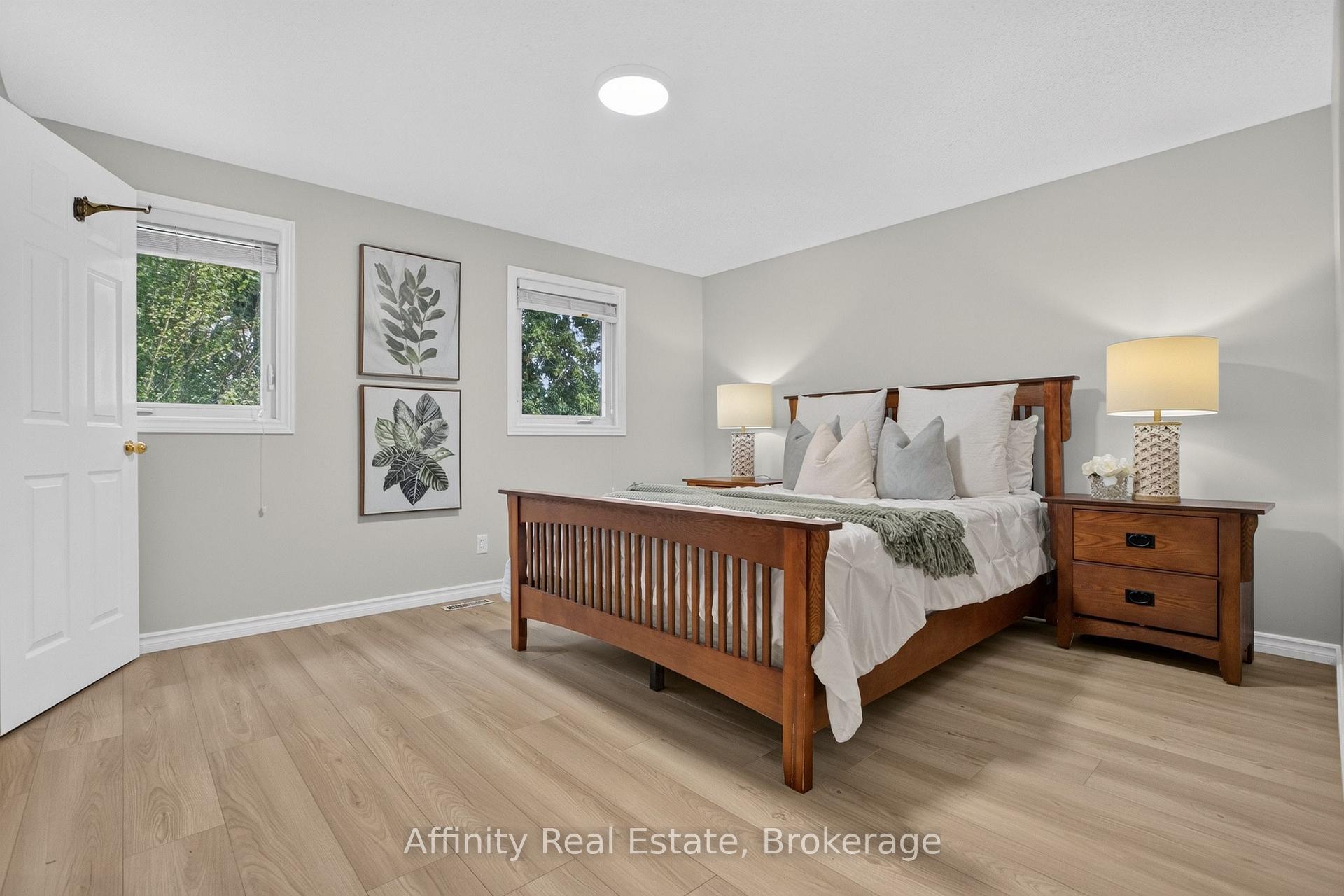 Photo 29 of 344 Driftwood Drive, Kitchener, Forest Heights — HOMEH