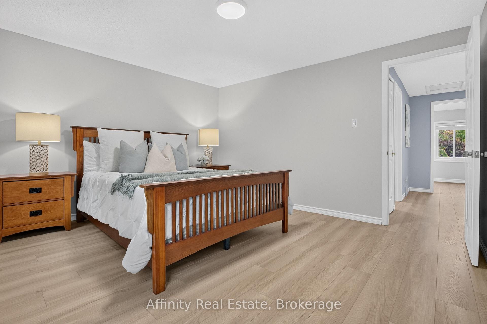 Photo 30 of 344 Driftwood Drive, Kitchener, Forest Heights — HOMEH