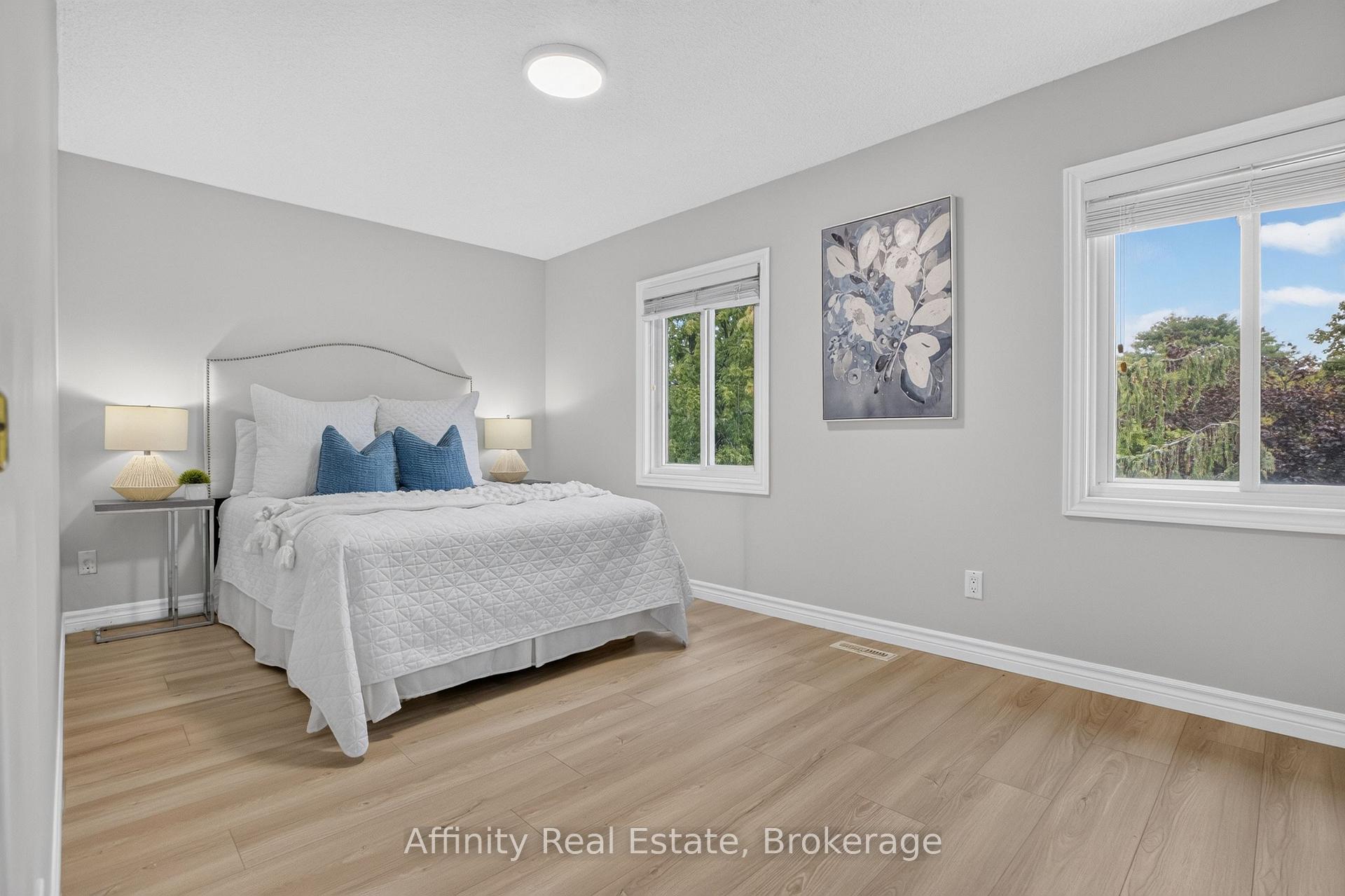 Photo 32 of 344 Driftwood Drive, Kitchener, Forest Heights — HOMEH